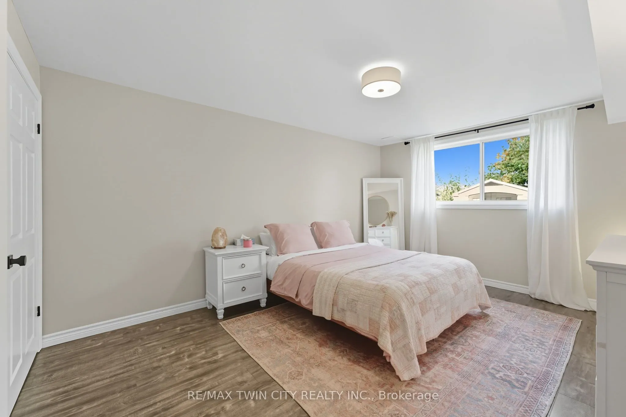 266 Vincent Drive
