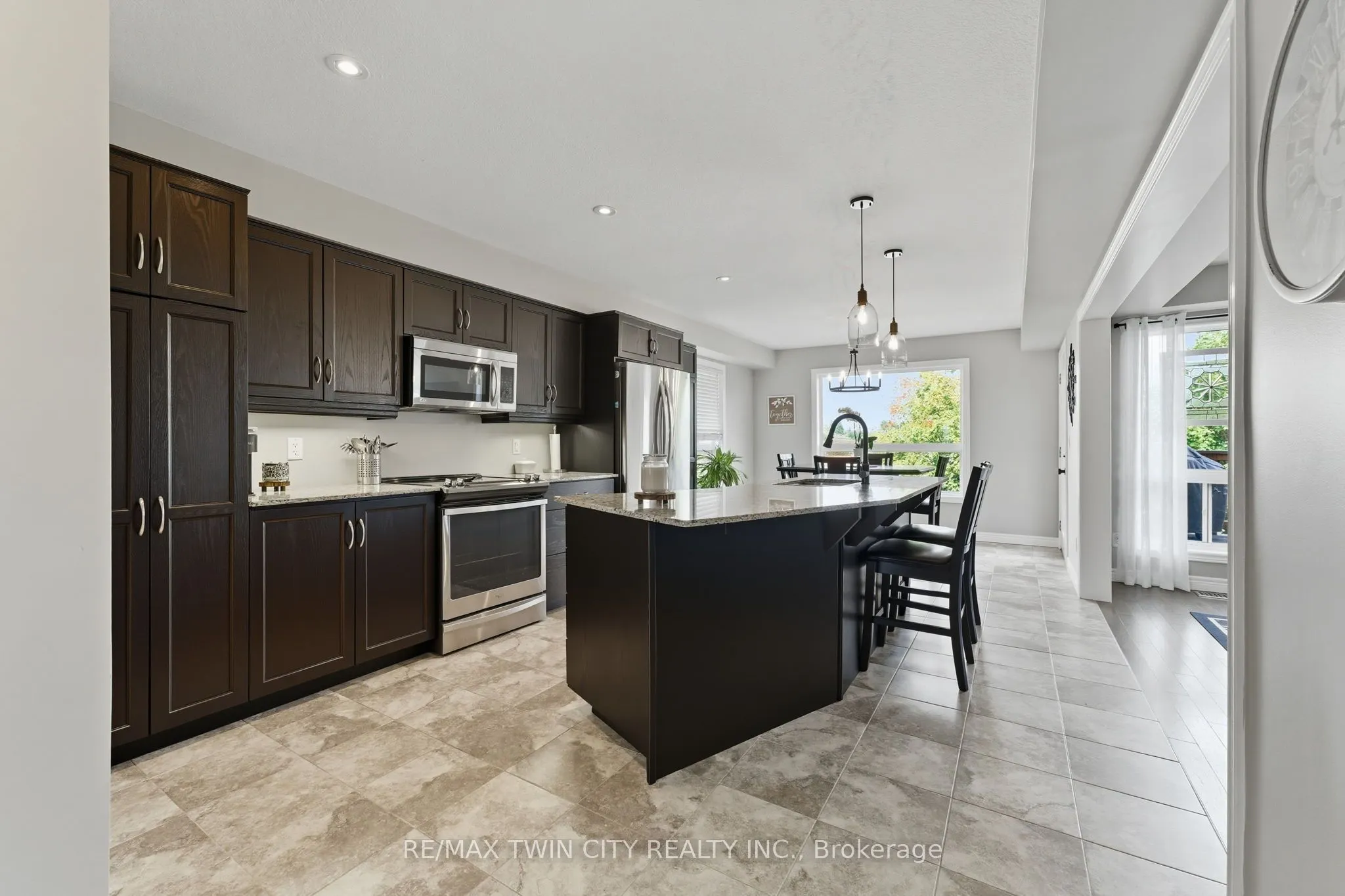 266 Vincent Drive