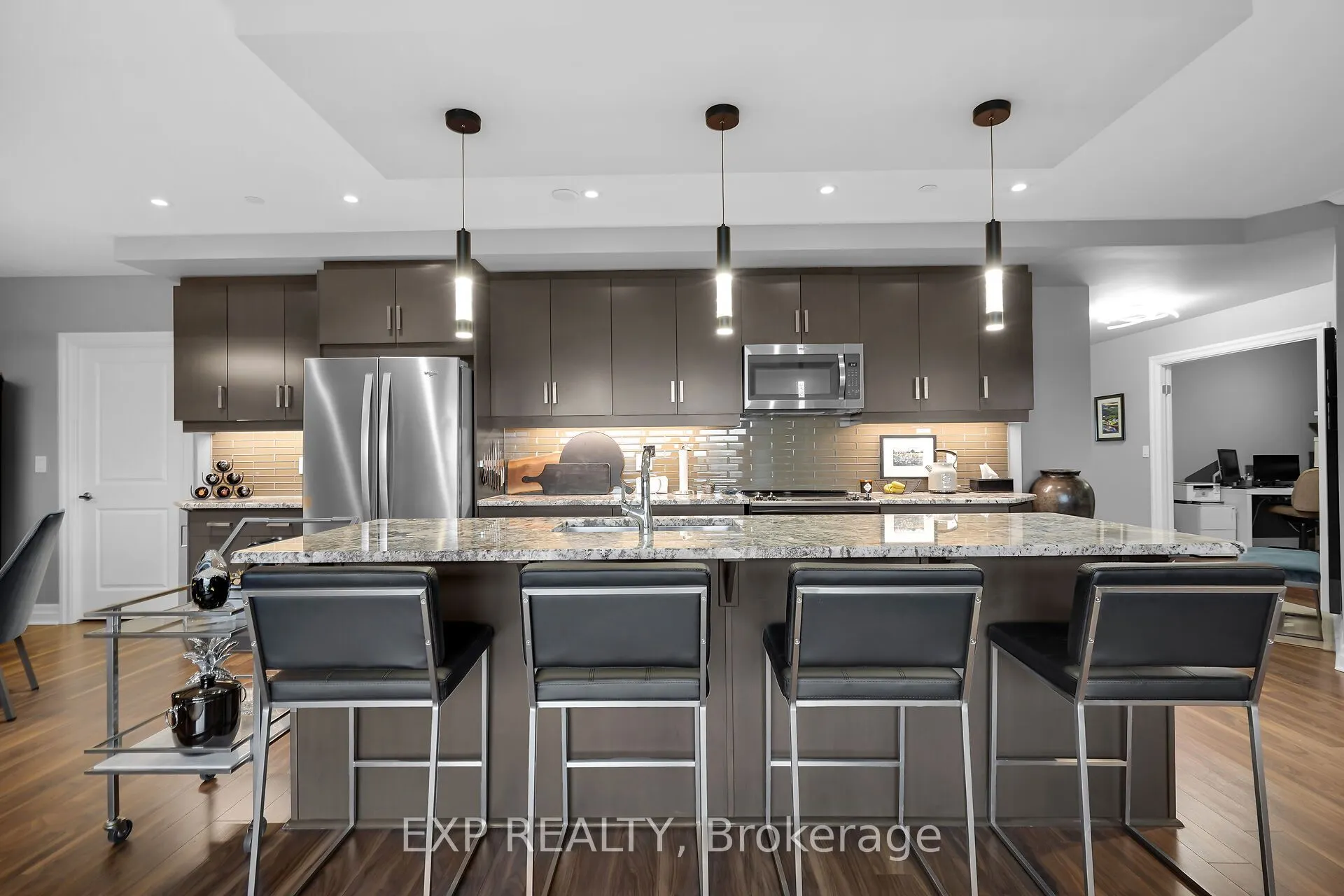 260 VILLAGEWALK Boulevard, #709