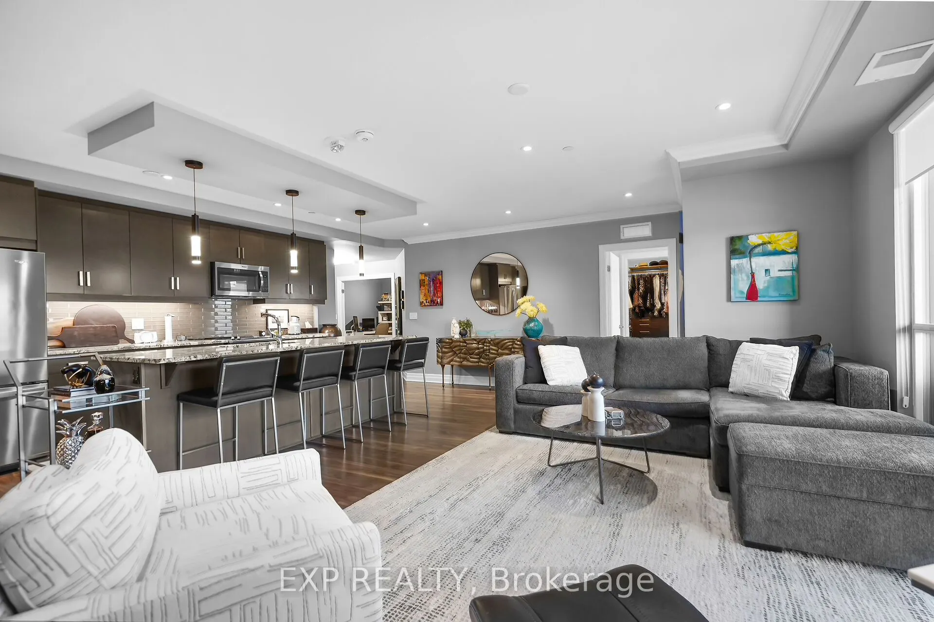 260 VILLAGEWALK Boulevard, #709