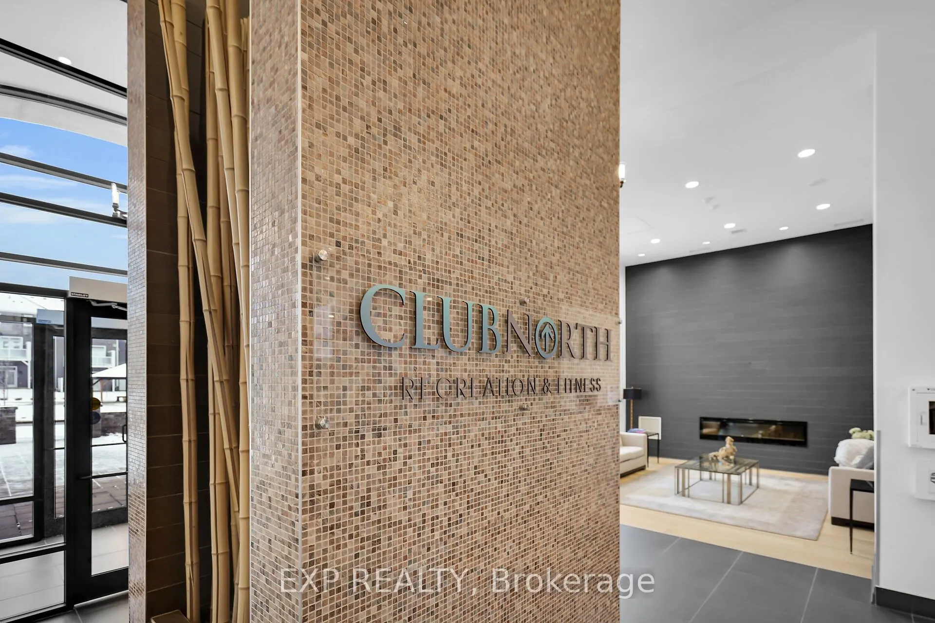 260 VILLAGEWALK Boulevard, #709