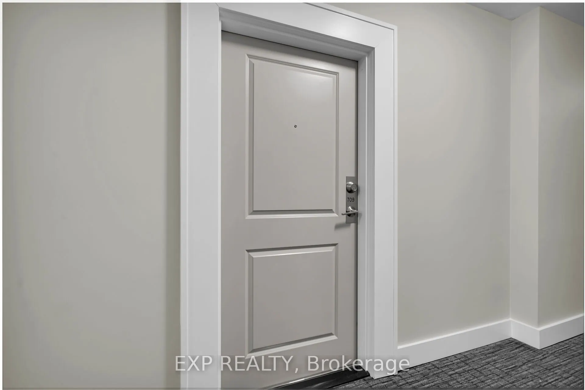 260 VILLAGEWALK Boulevard, #709