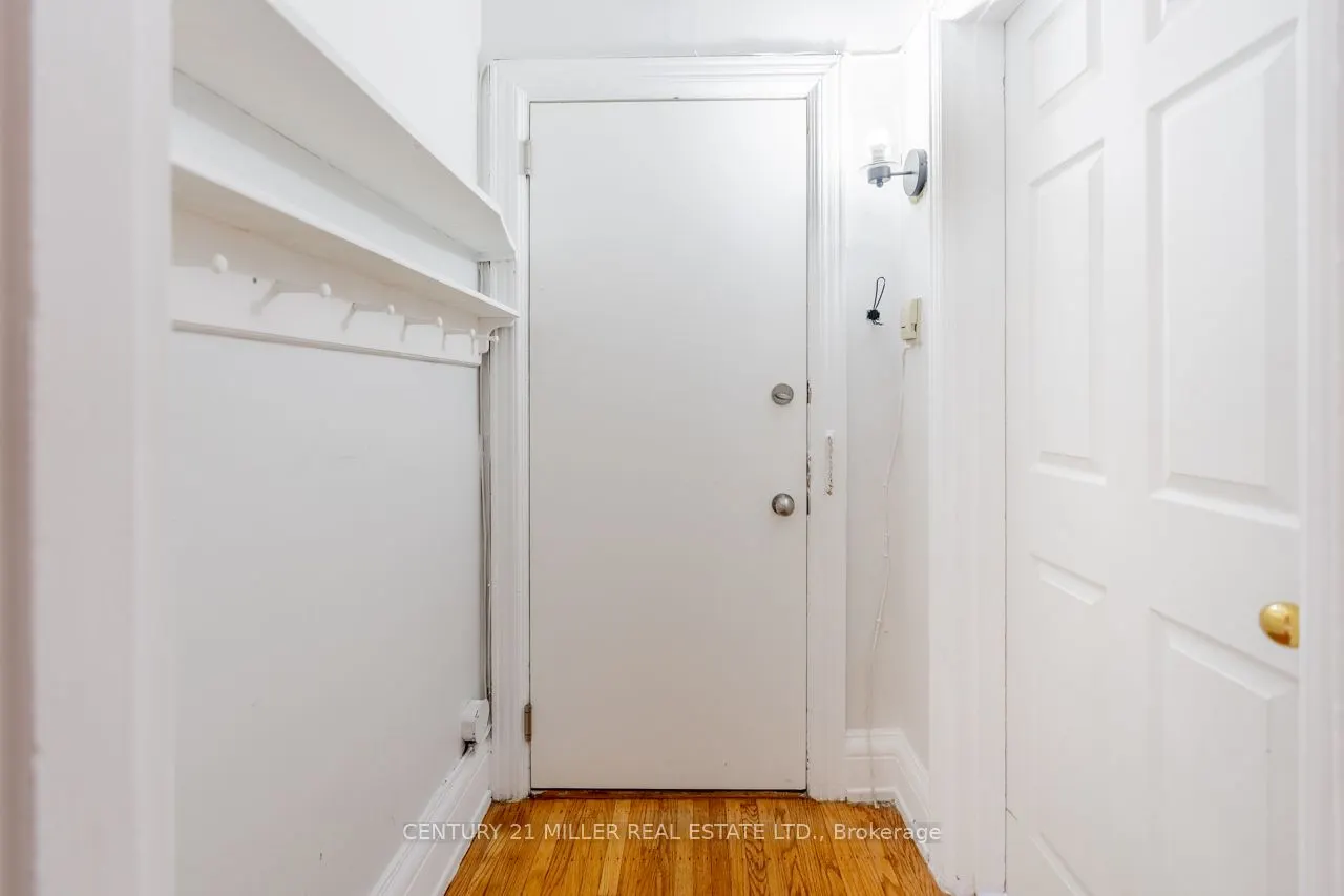 270 Main Street W, #2