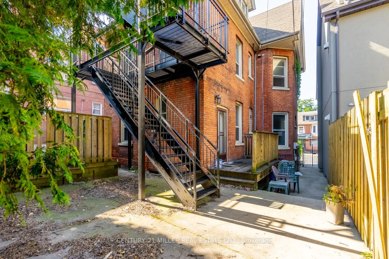 270 Main Street W, #2