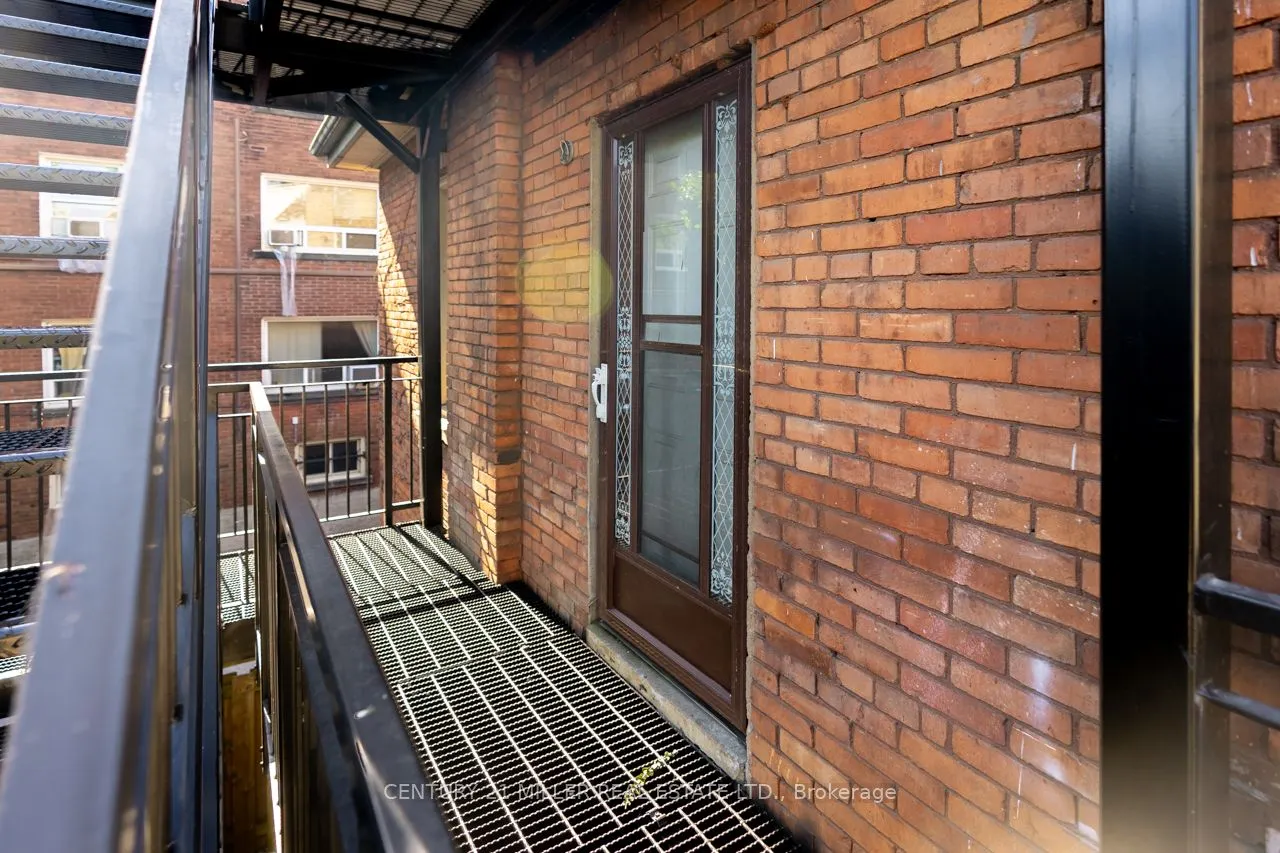 270 Main Street W, #2