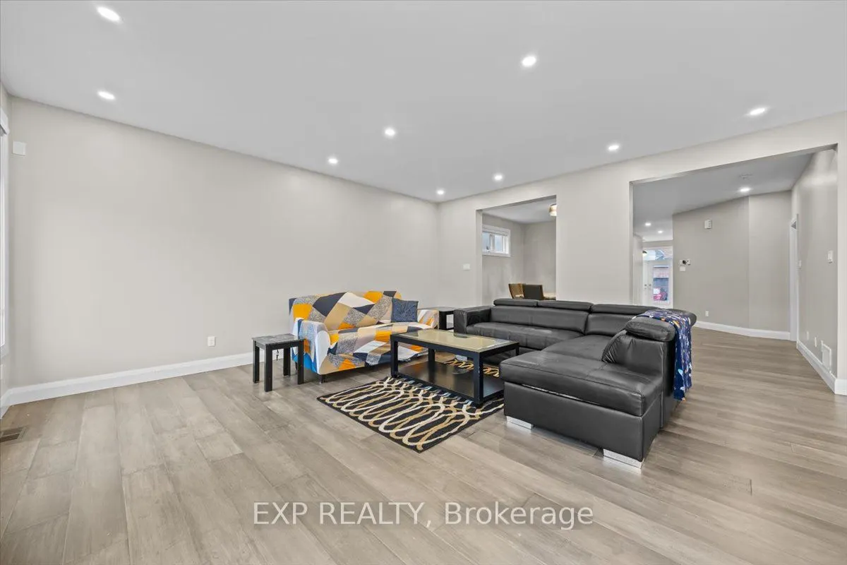 348 Abbeydale Circle
