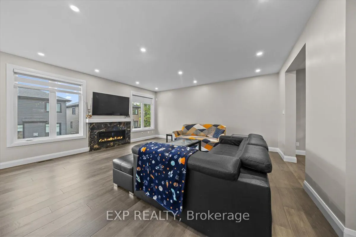 348 Abbeydale Circle