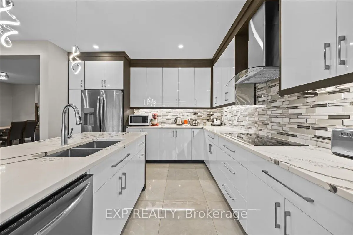 348 Abbeydale Circle