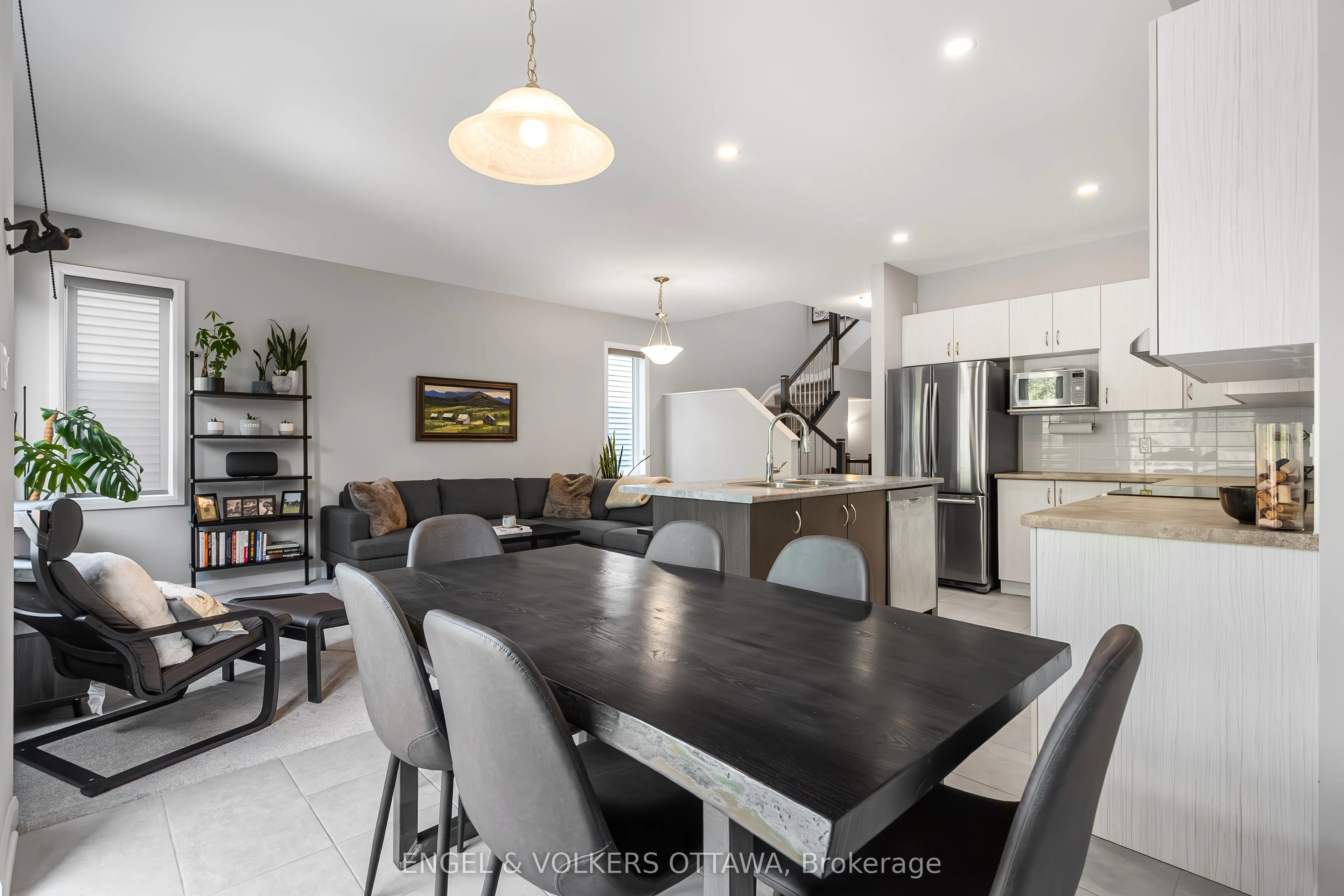 220 Geyser Place
