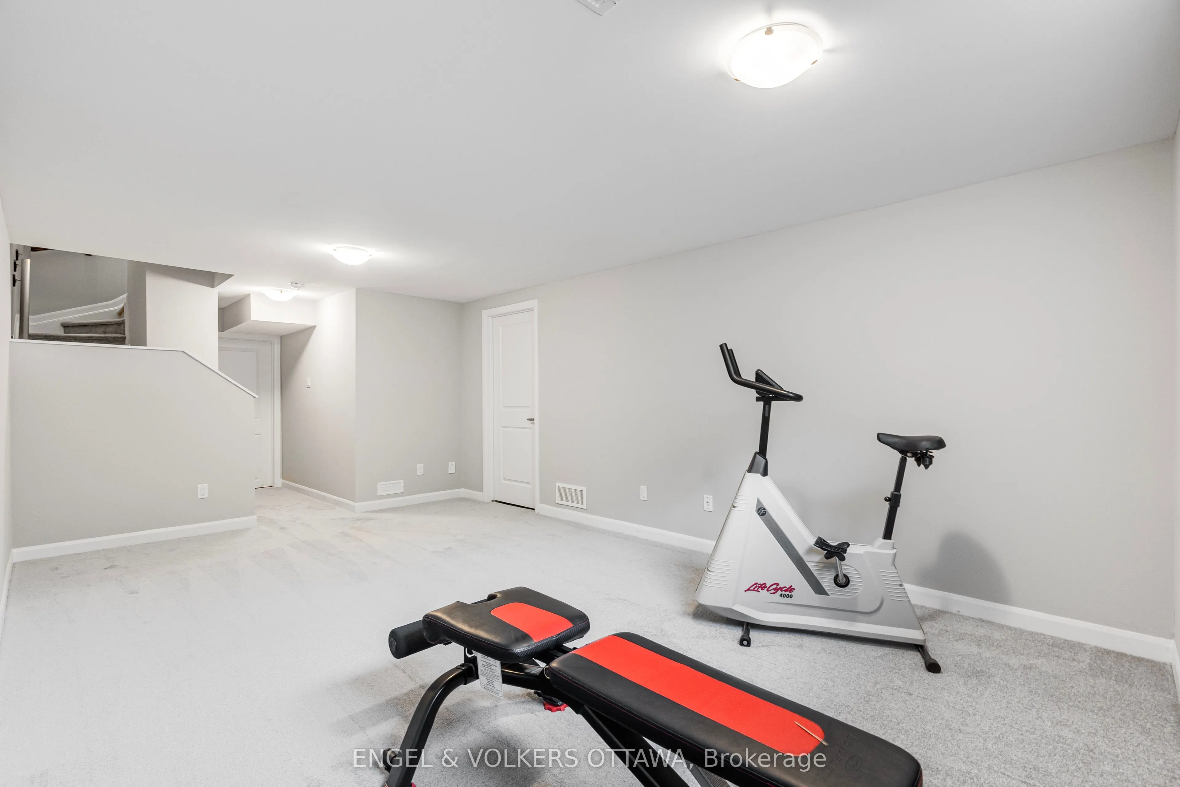 220 Geyser Place