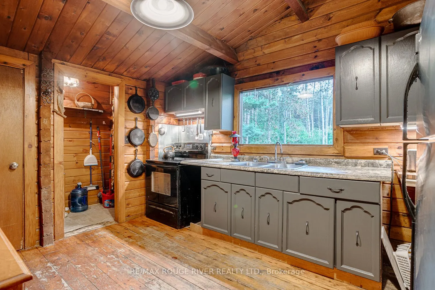 843 Eddystone Road