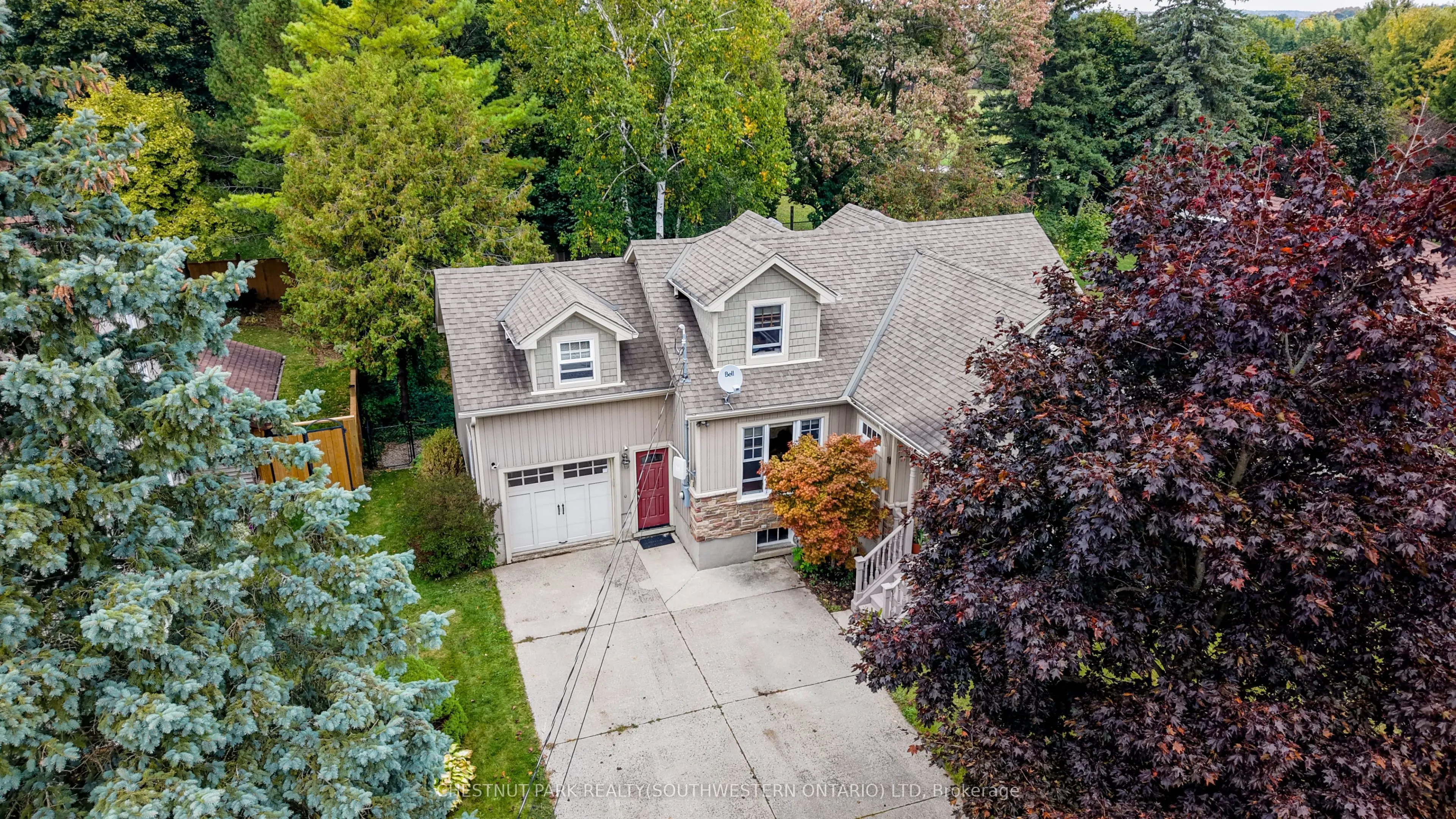 1105 Queen's Bush Road
