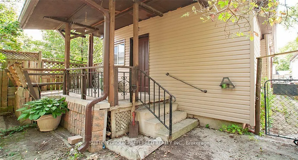 138 Colborne Street