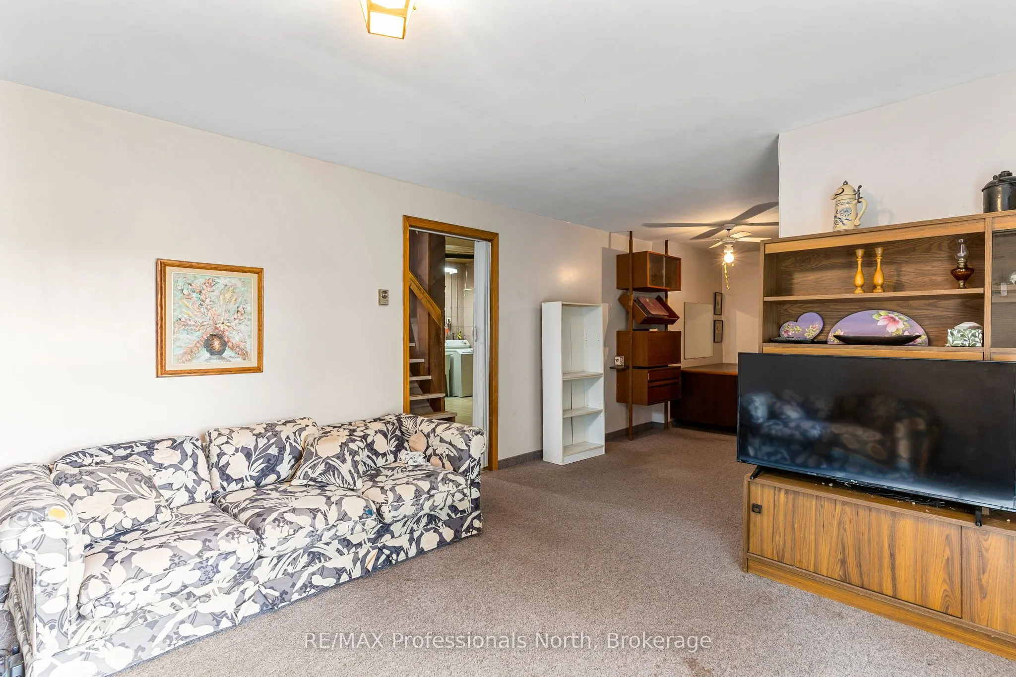 1080 Petticoat Lane