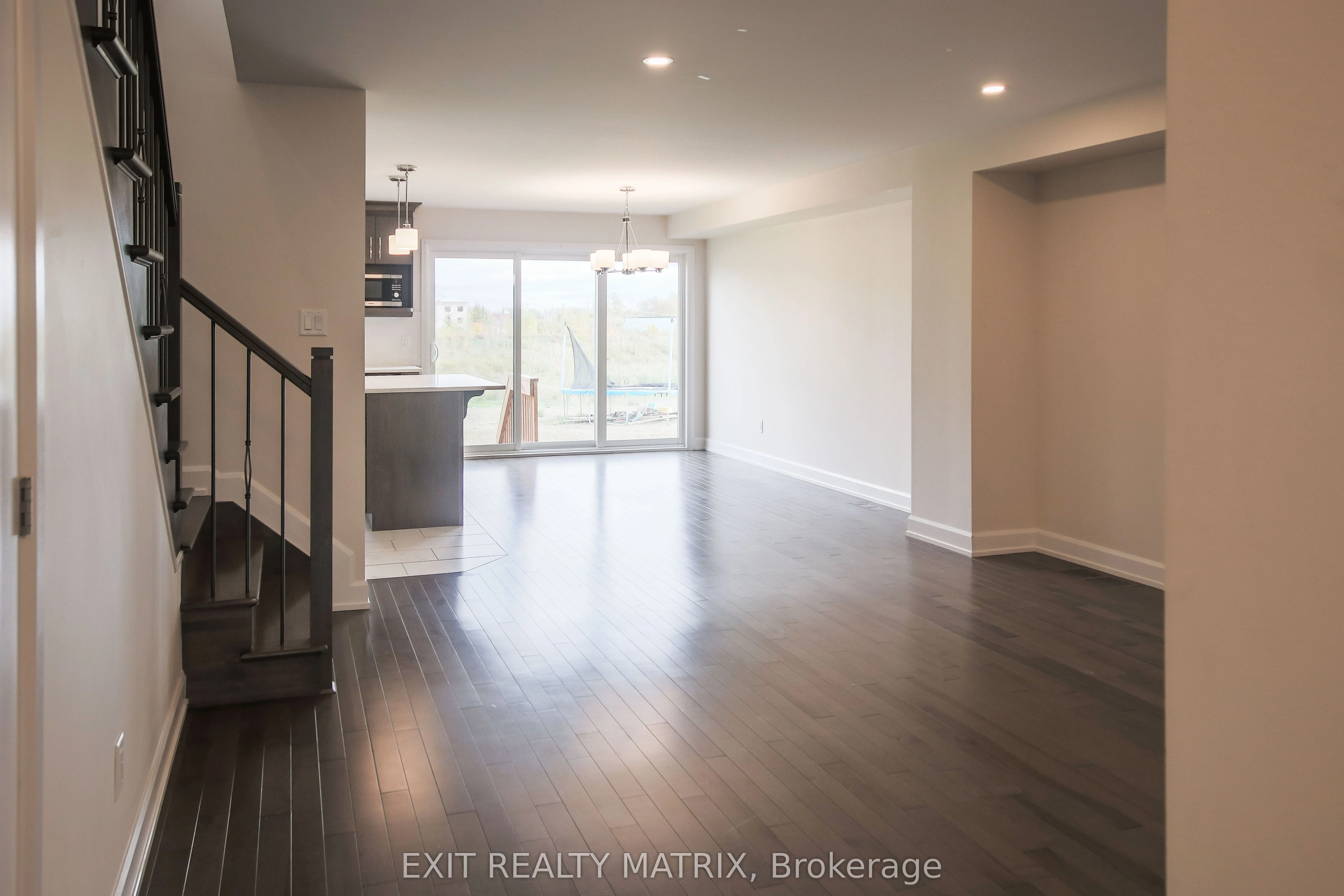 180 ARGILE Street