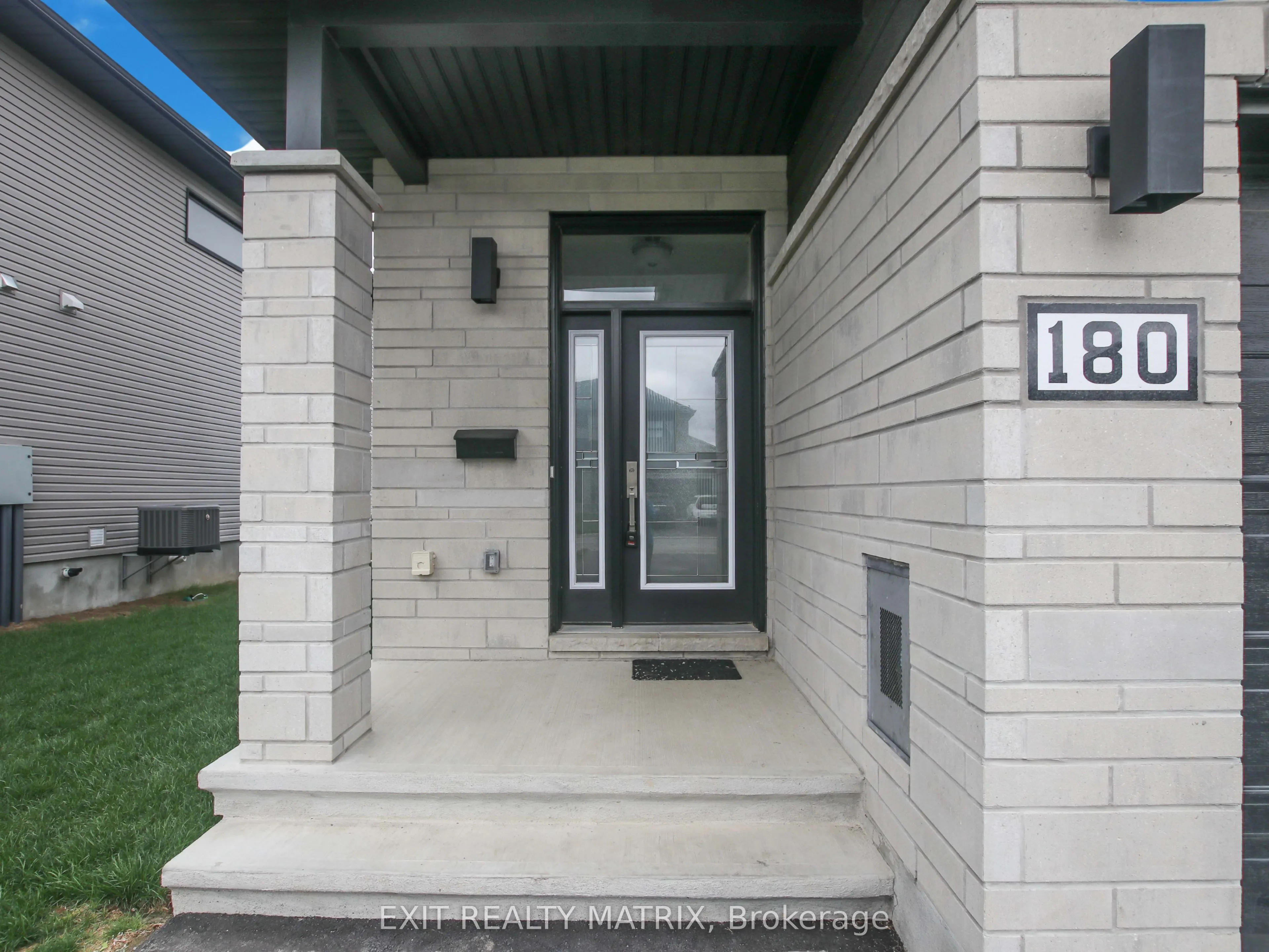 180 ARGILE Street