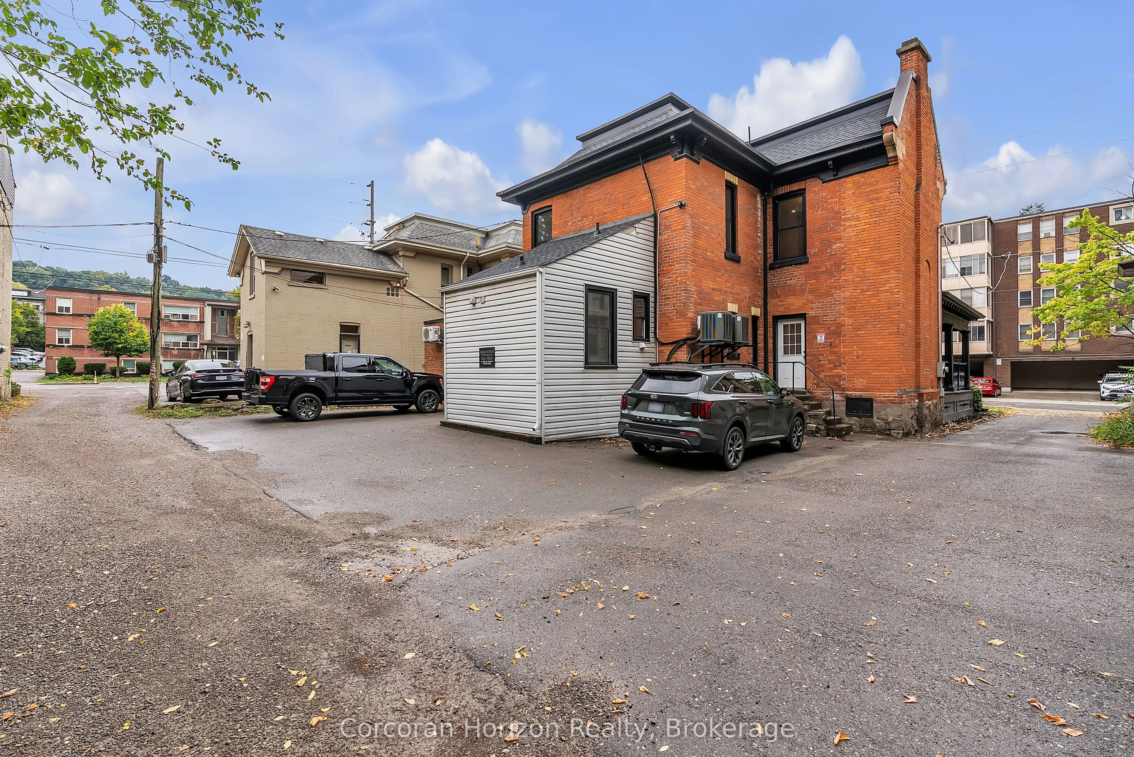 203 MacNab Street S, #1