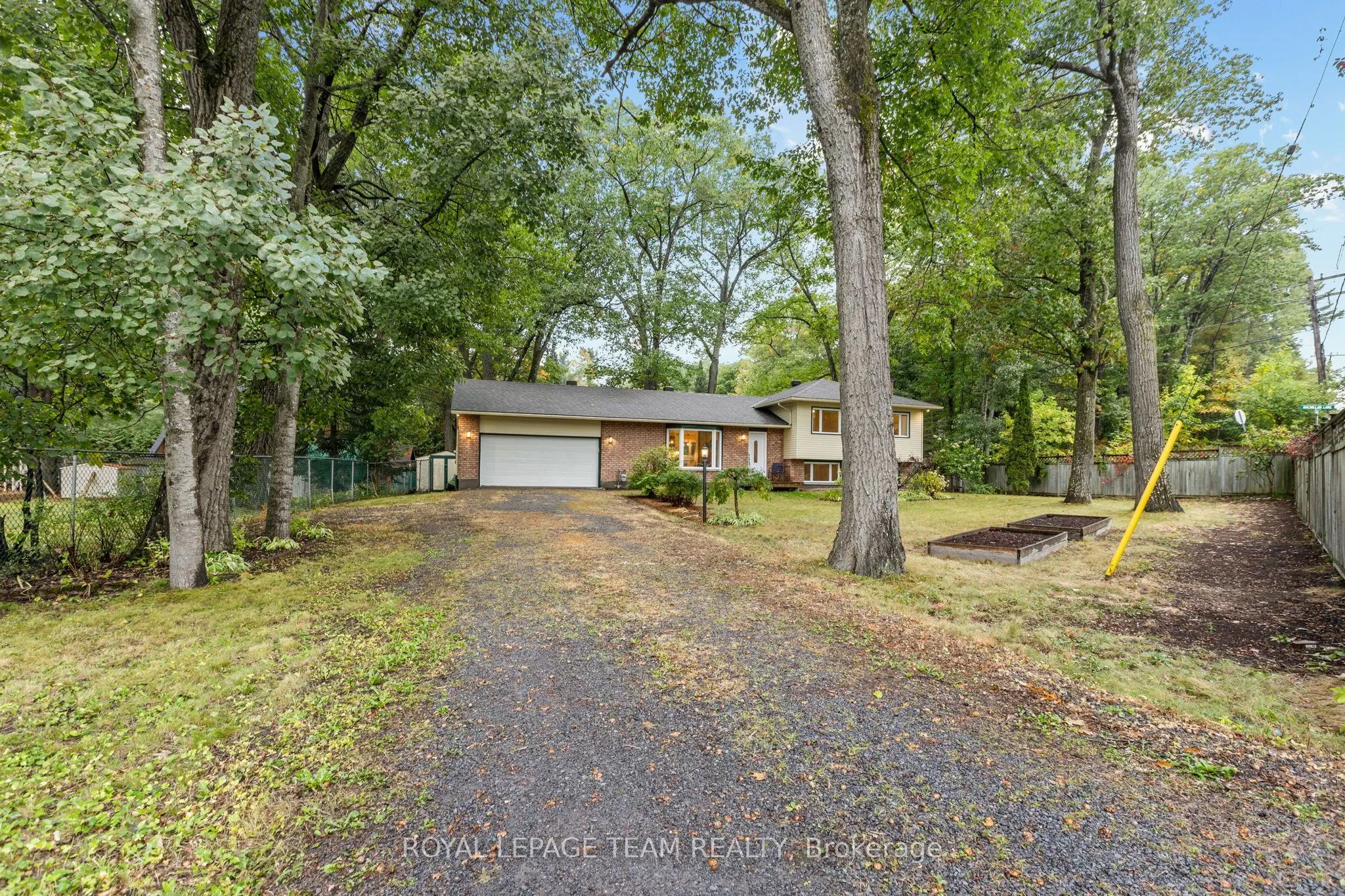 126 Constance Bay Road