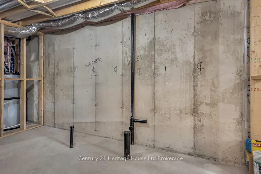 35 Chatfield Street, #3