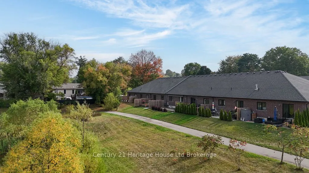 35 Chatfield Street, #3