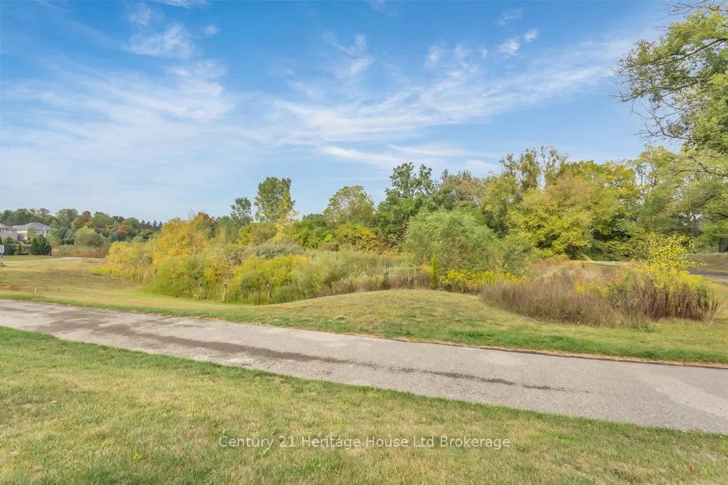 35 Chatfield Street, #3