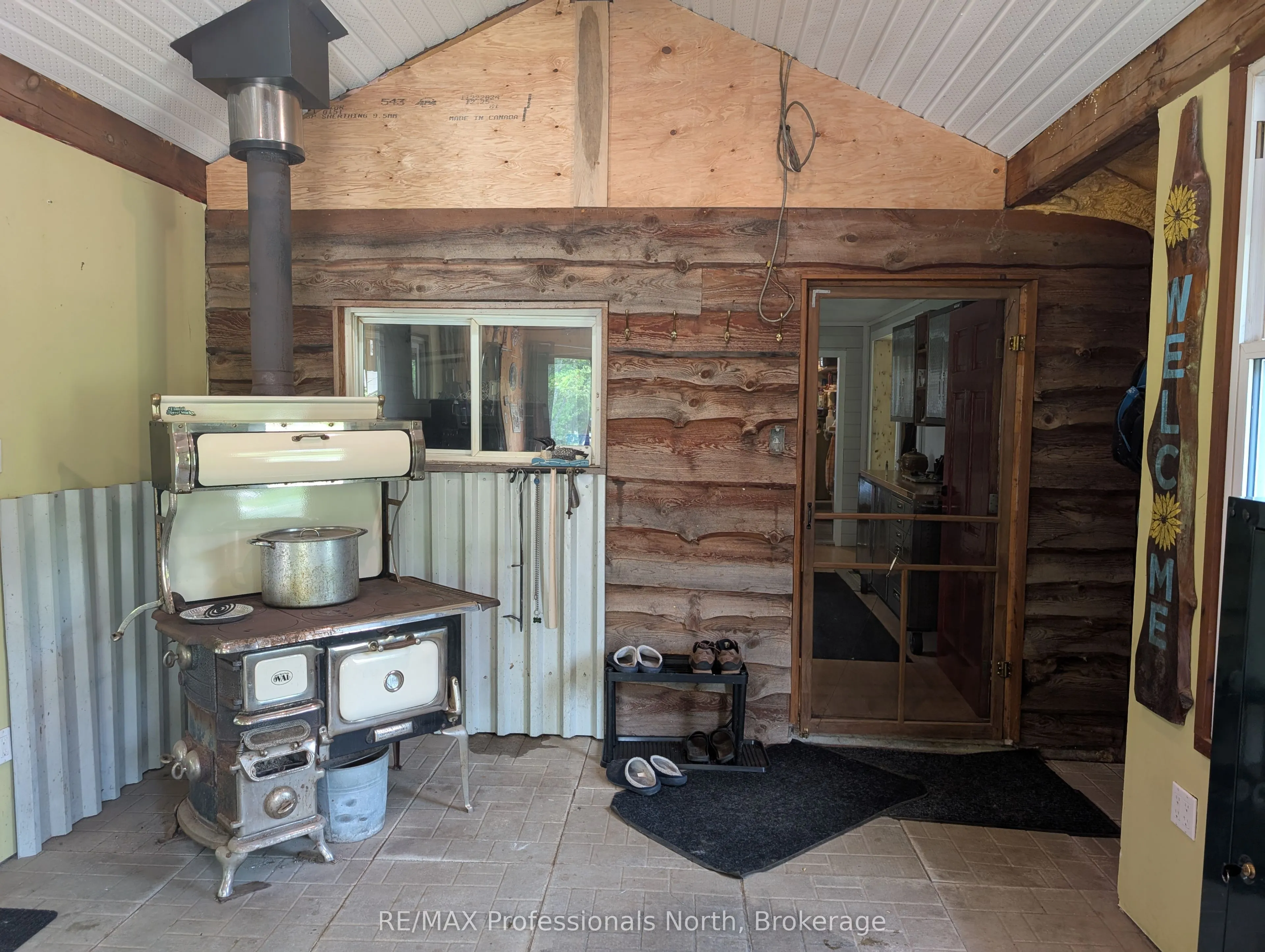 1408 Pearceley Road