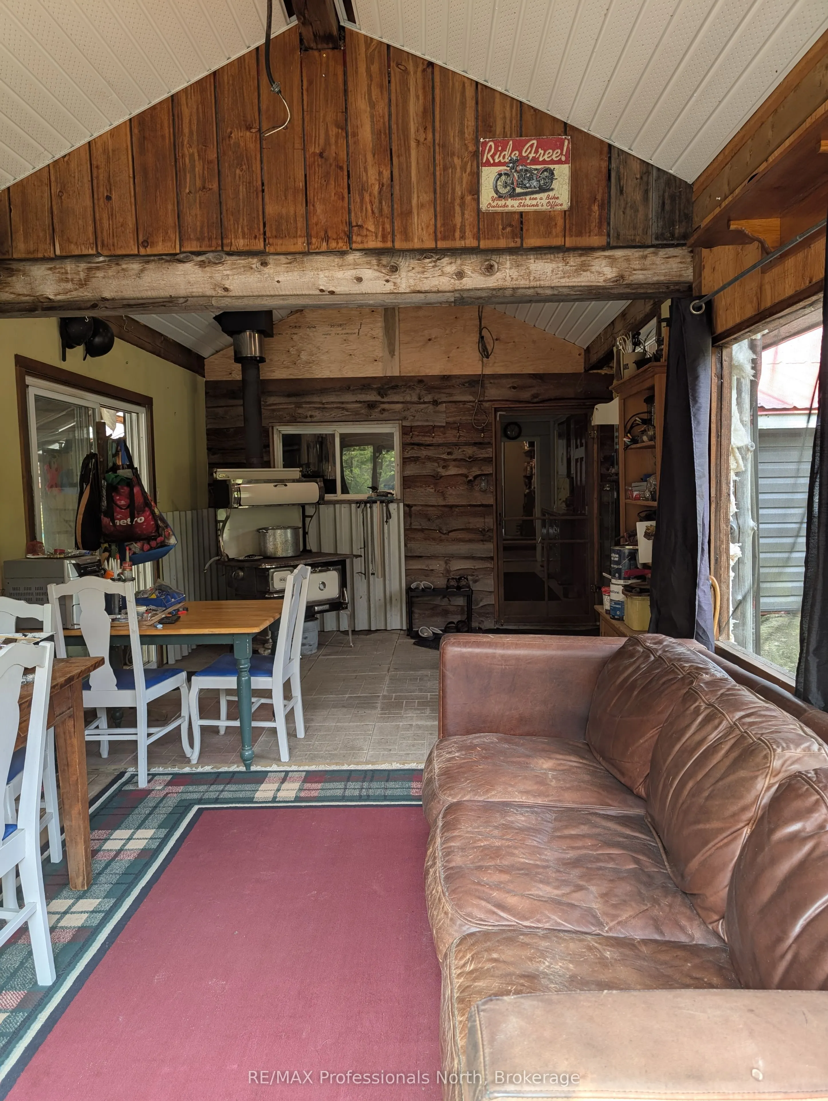 1408 Pearceley Road