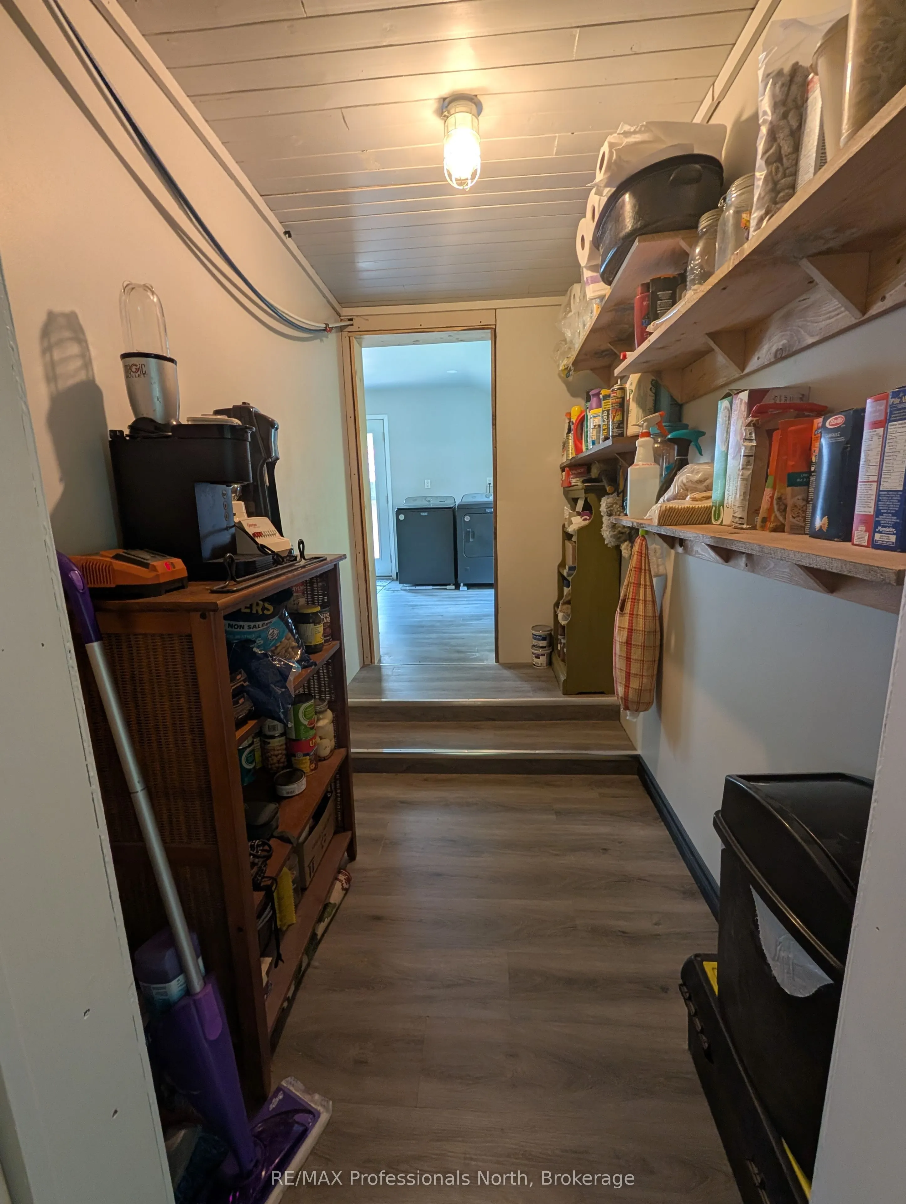 1408 Pearceley Road