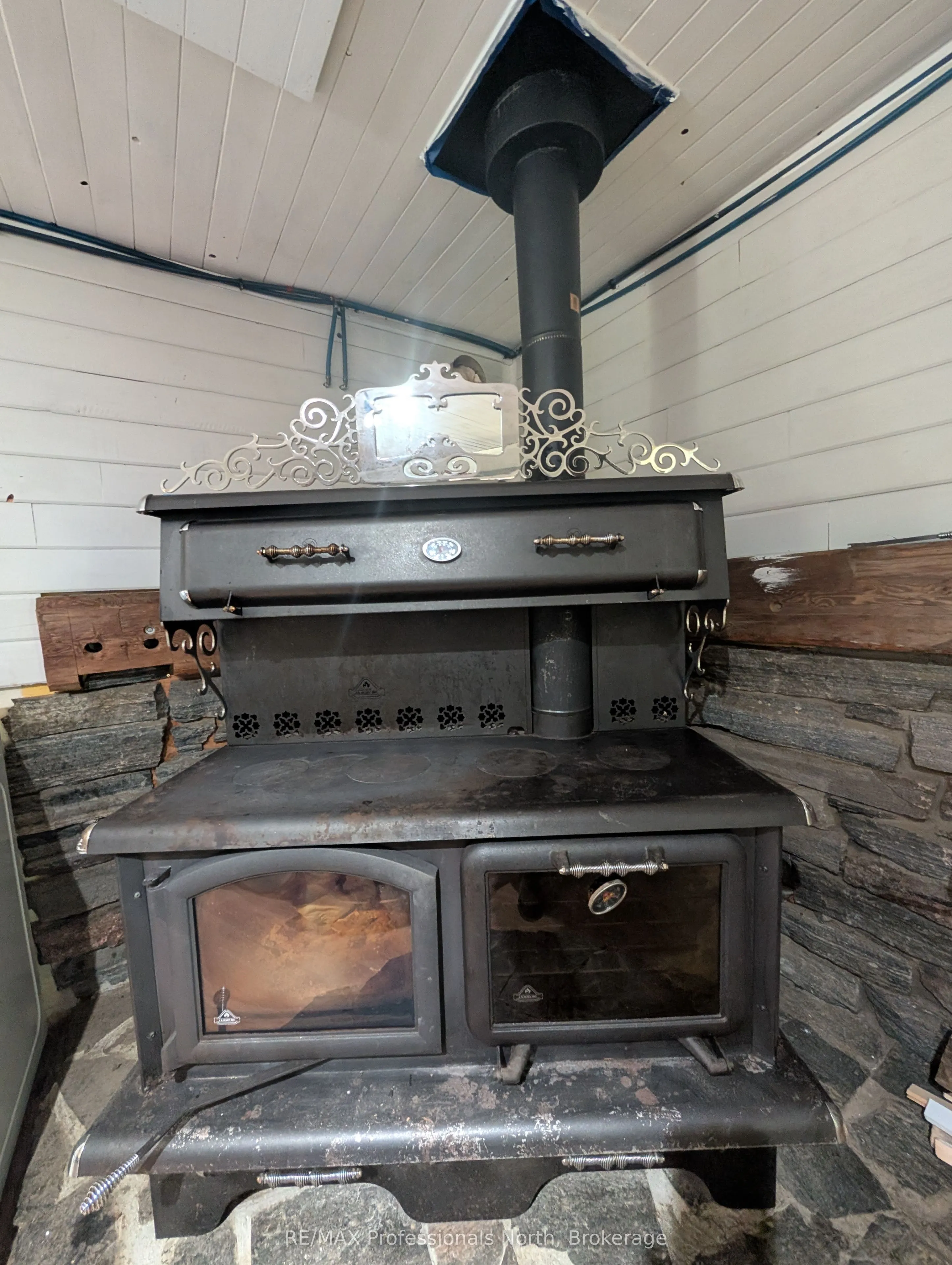 1408 Pearceley Road