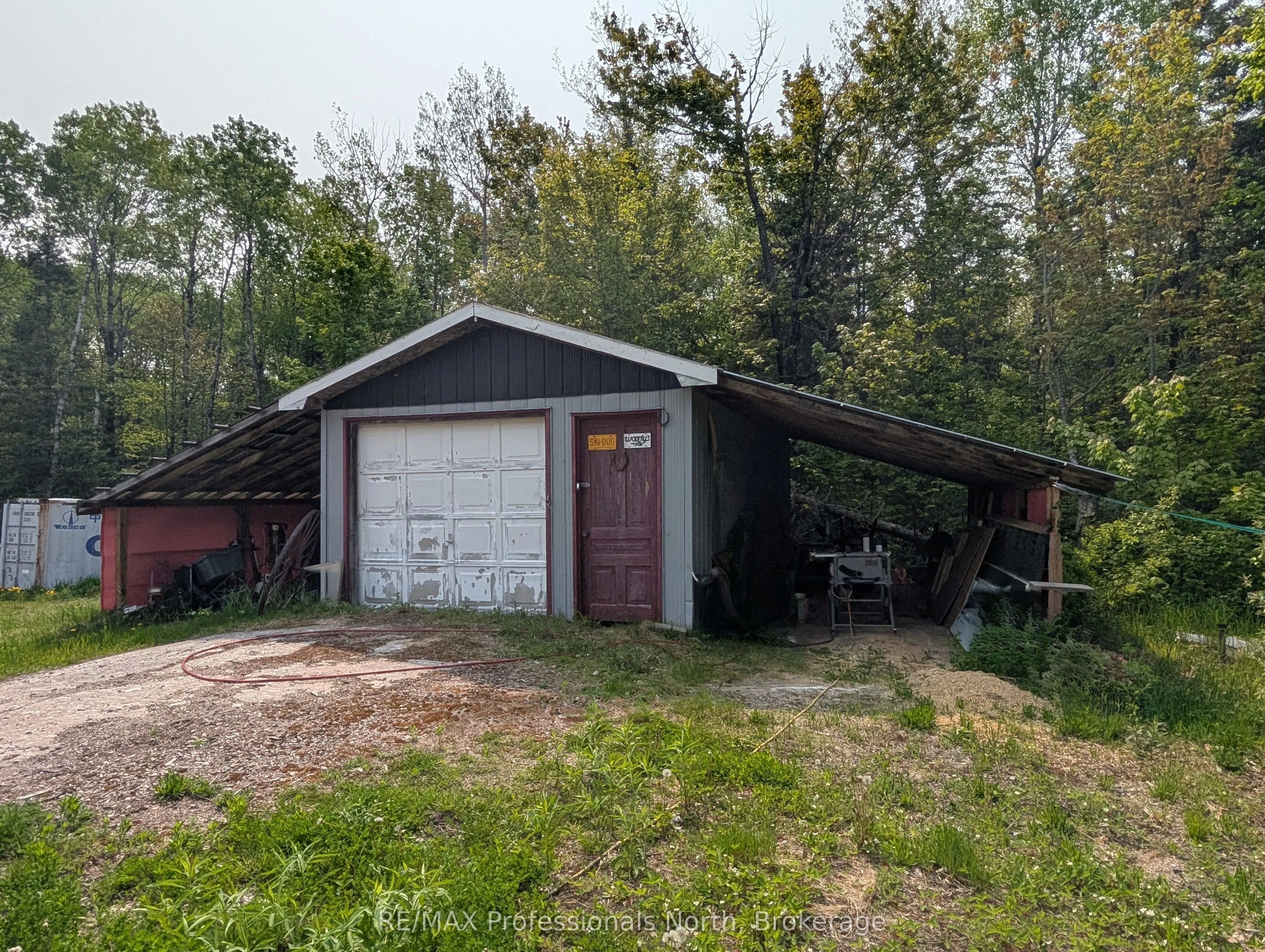 1408 Pearceley Road