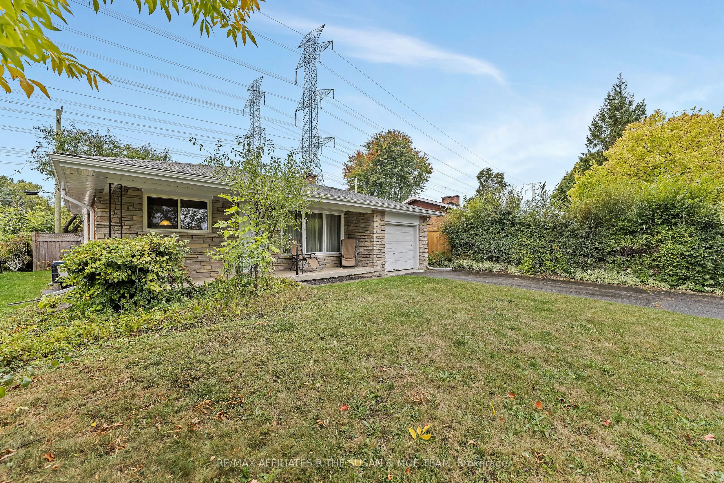 596 Dickinson Avenue