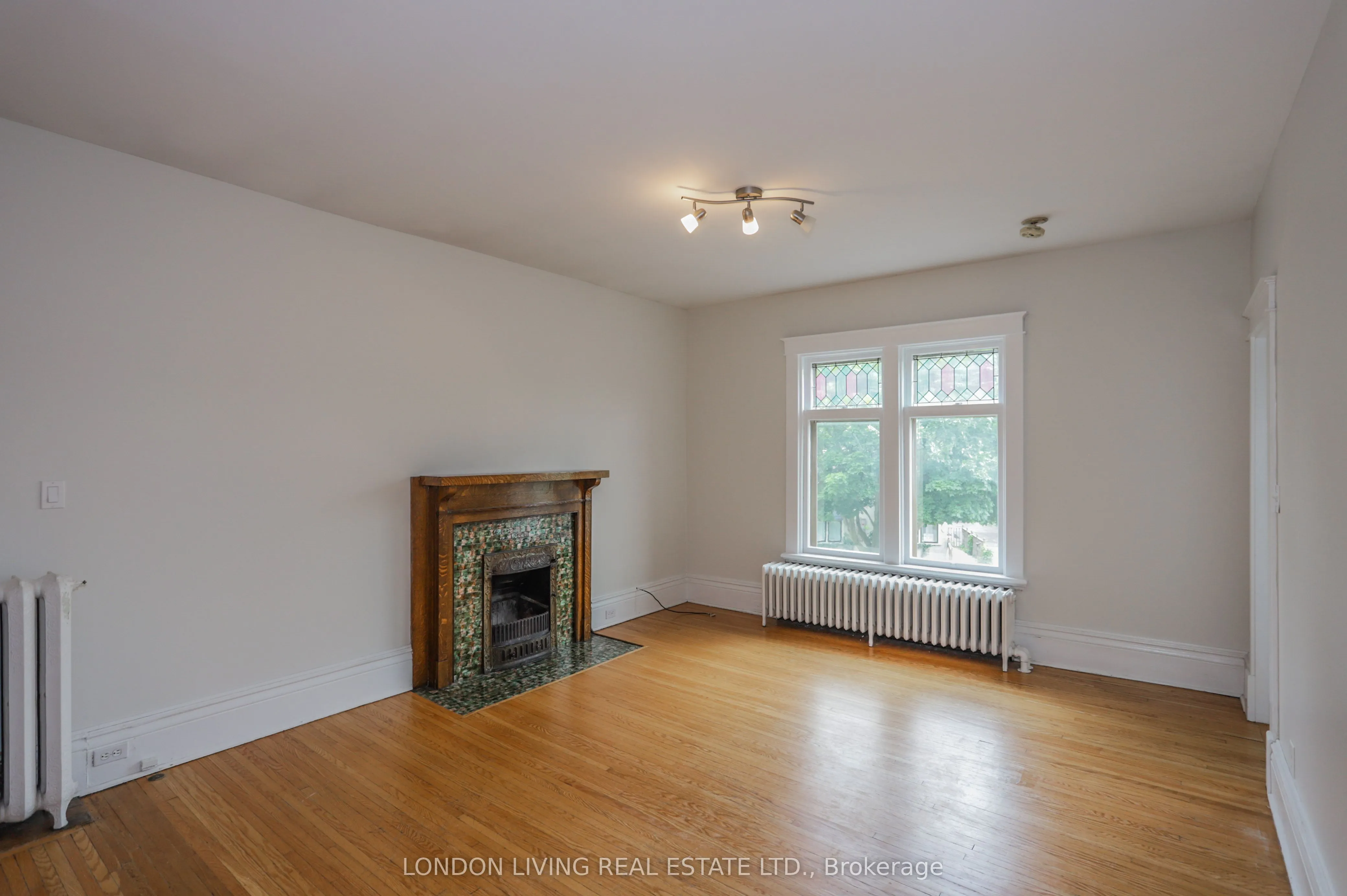 127 Wortley Road, #A
