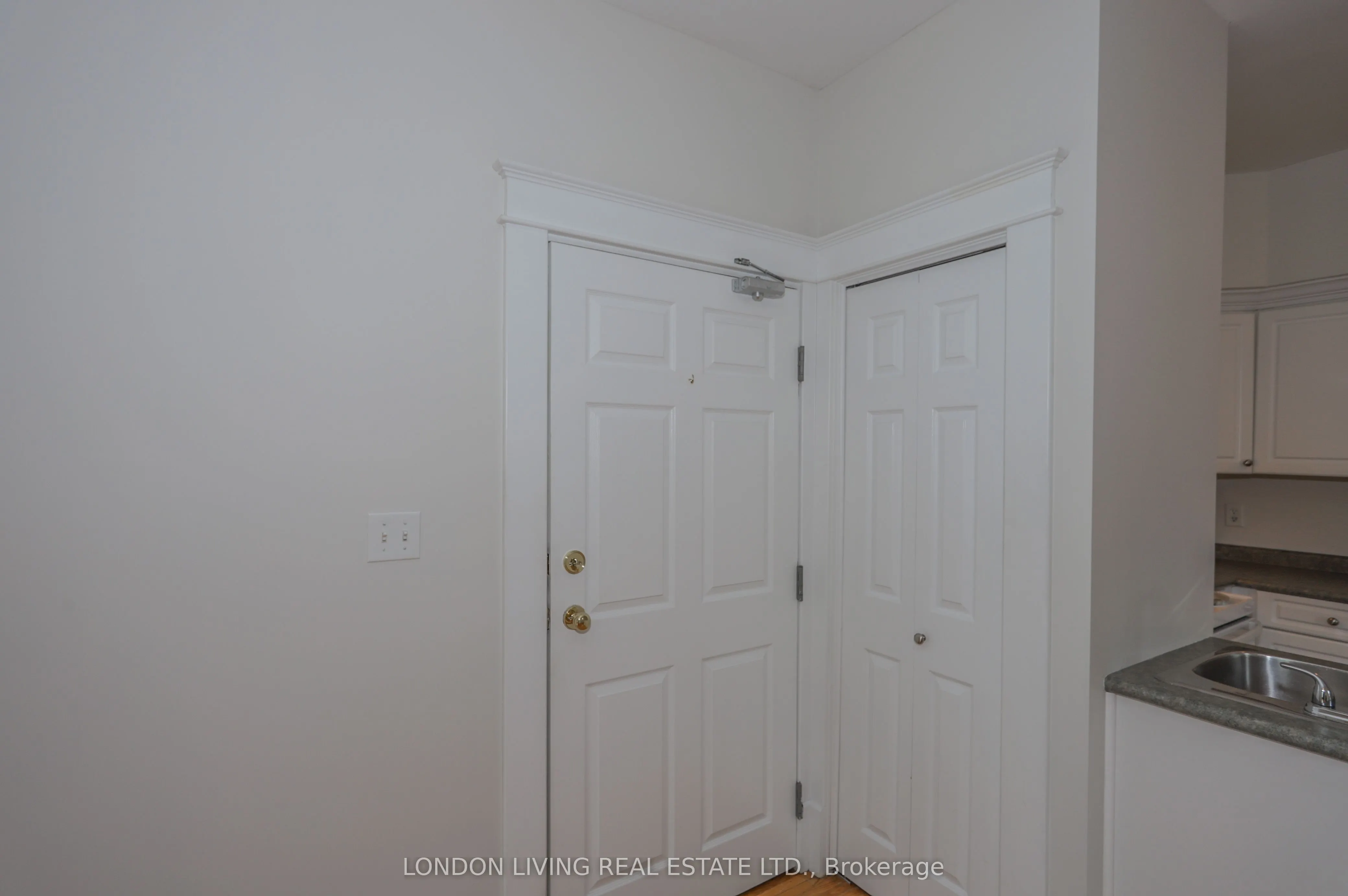 127 Wortley Road, #A