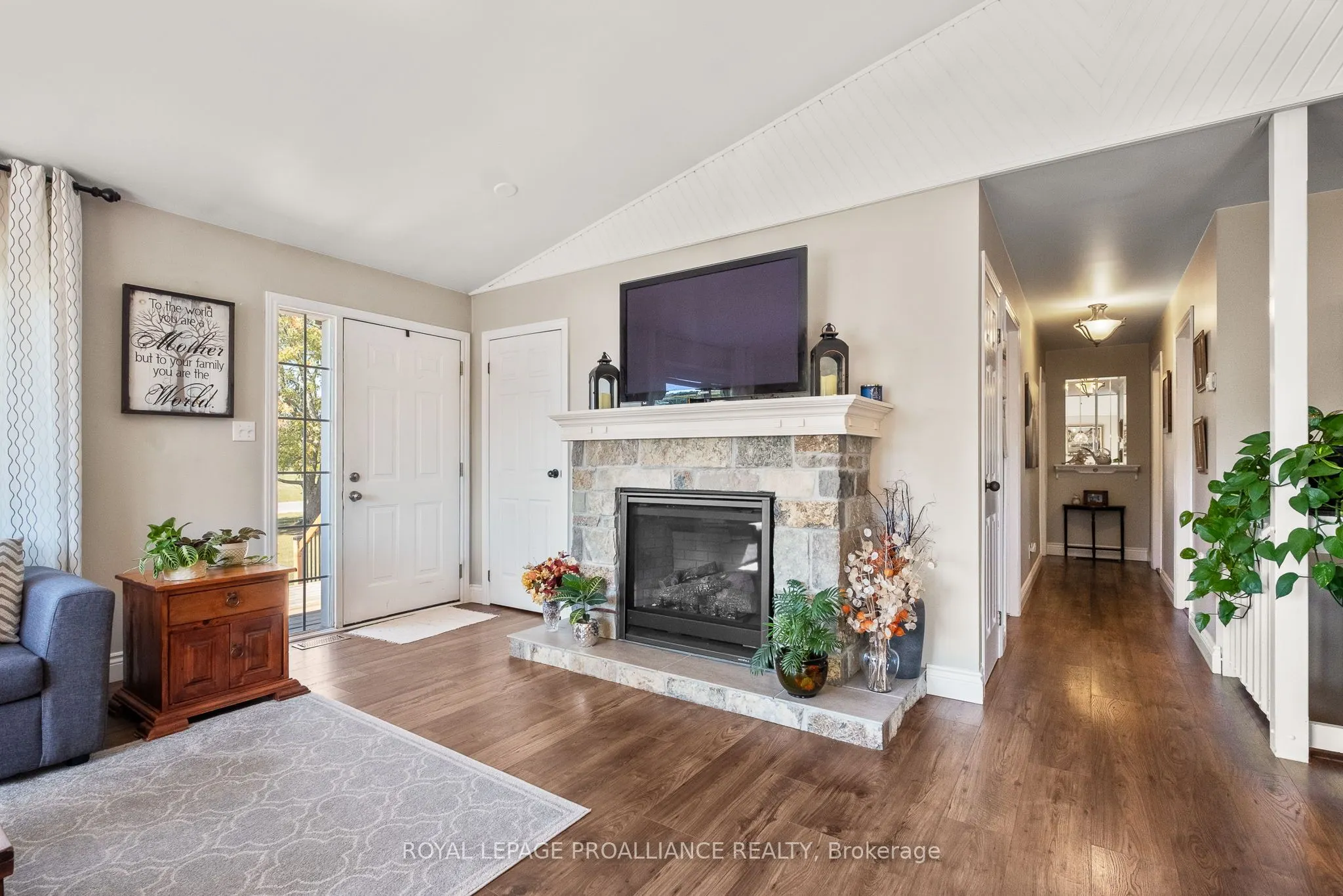 313 Peter's Road