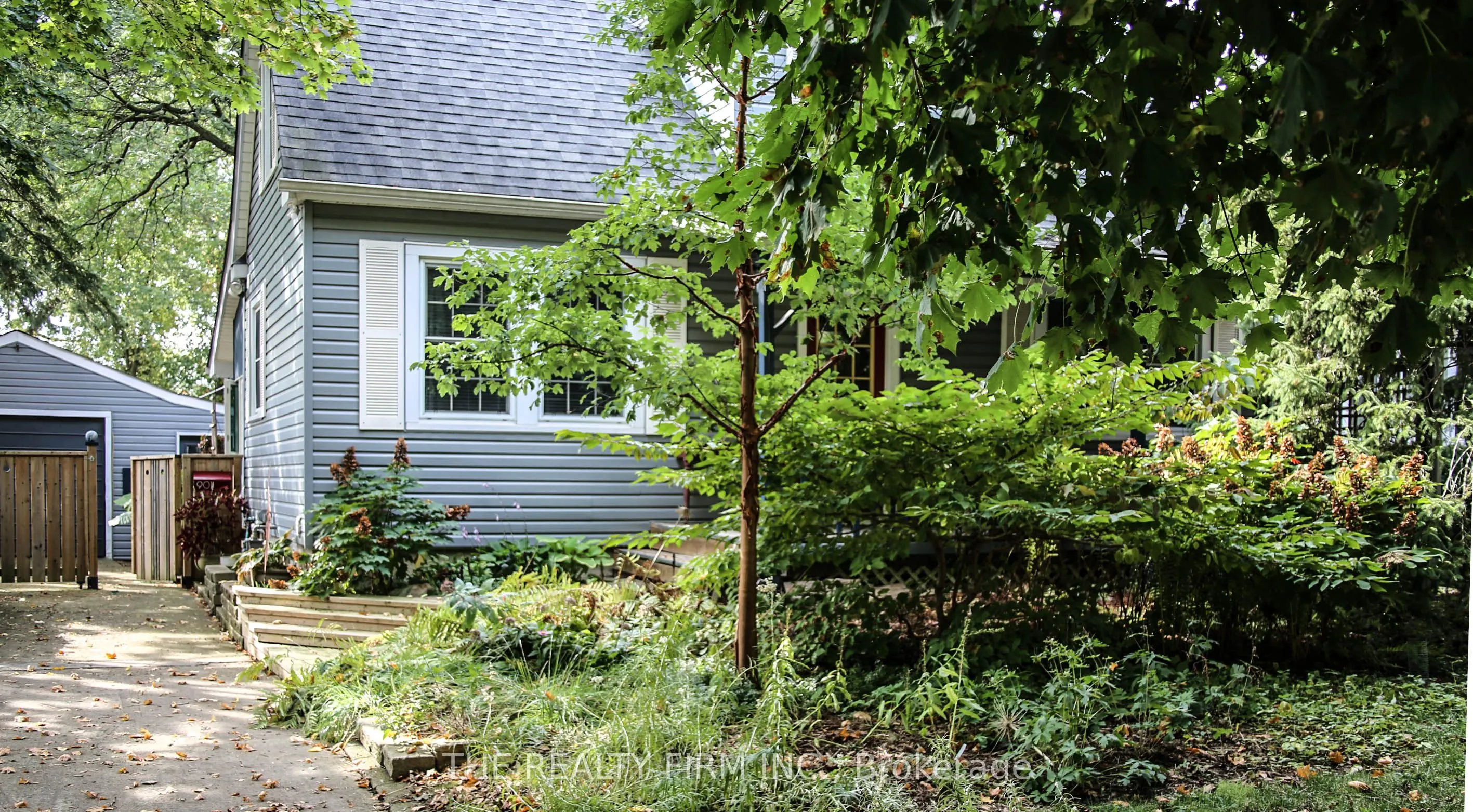 901 Willow Drive