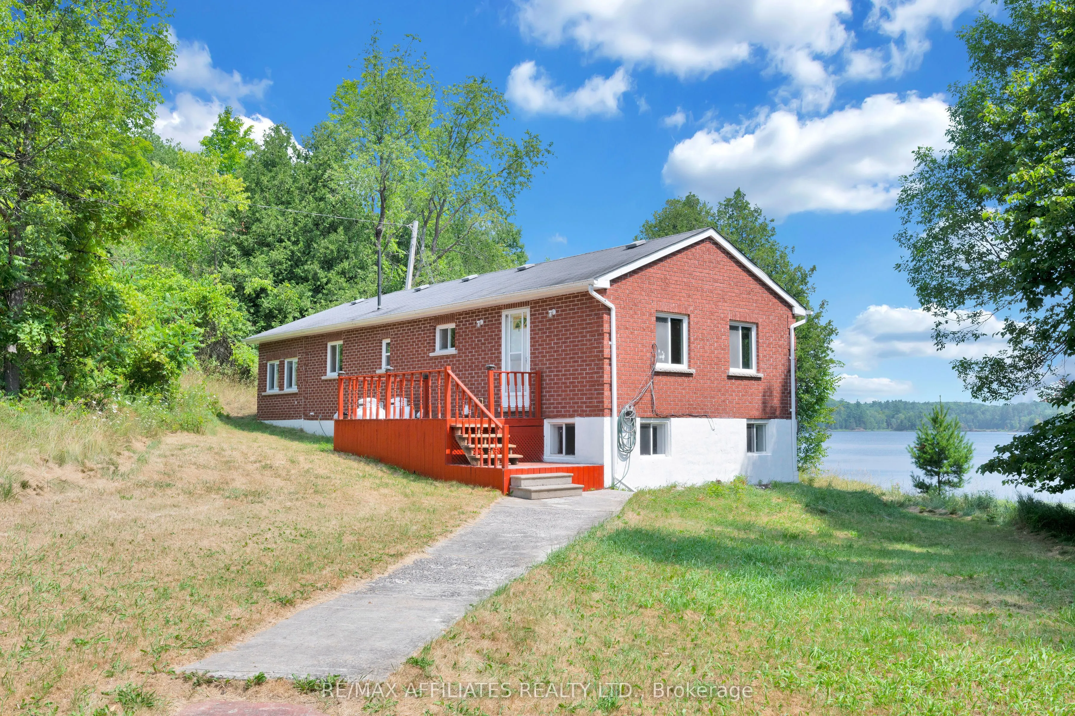 1009 Gardiner's Road