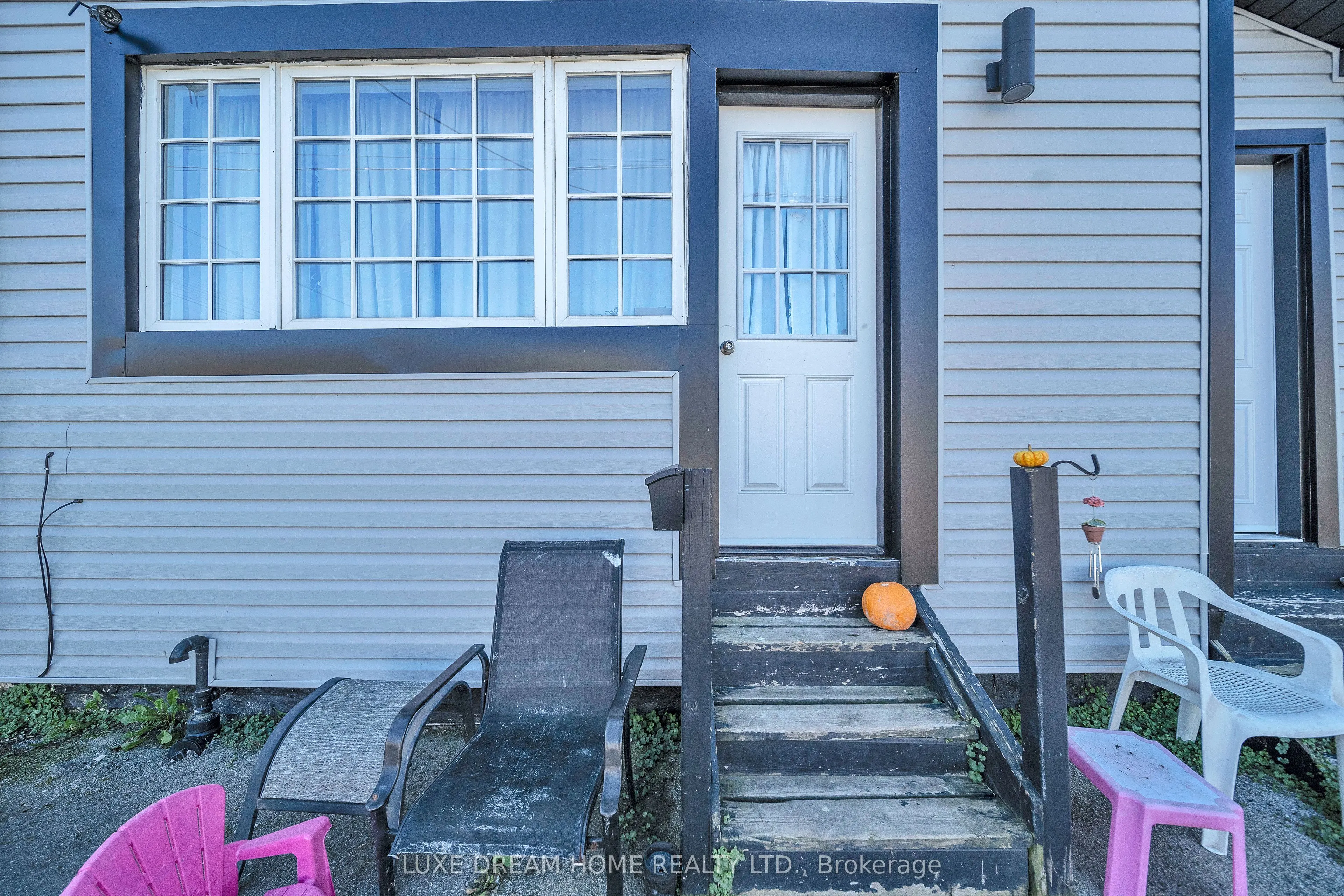 224 MITCHELL Street