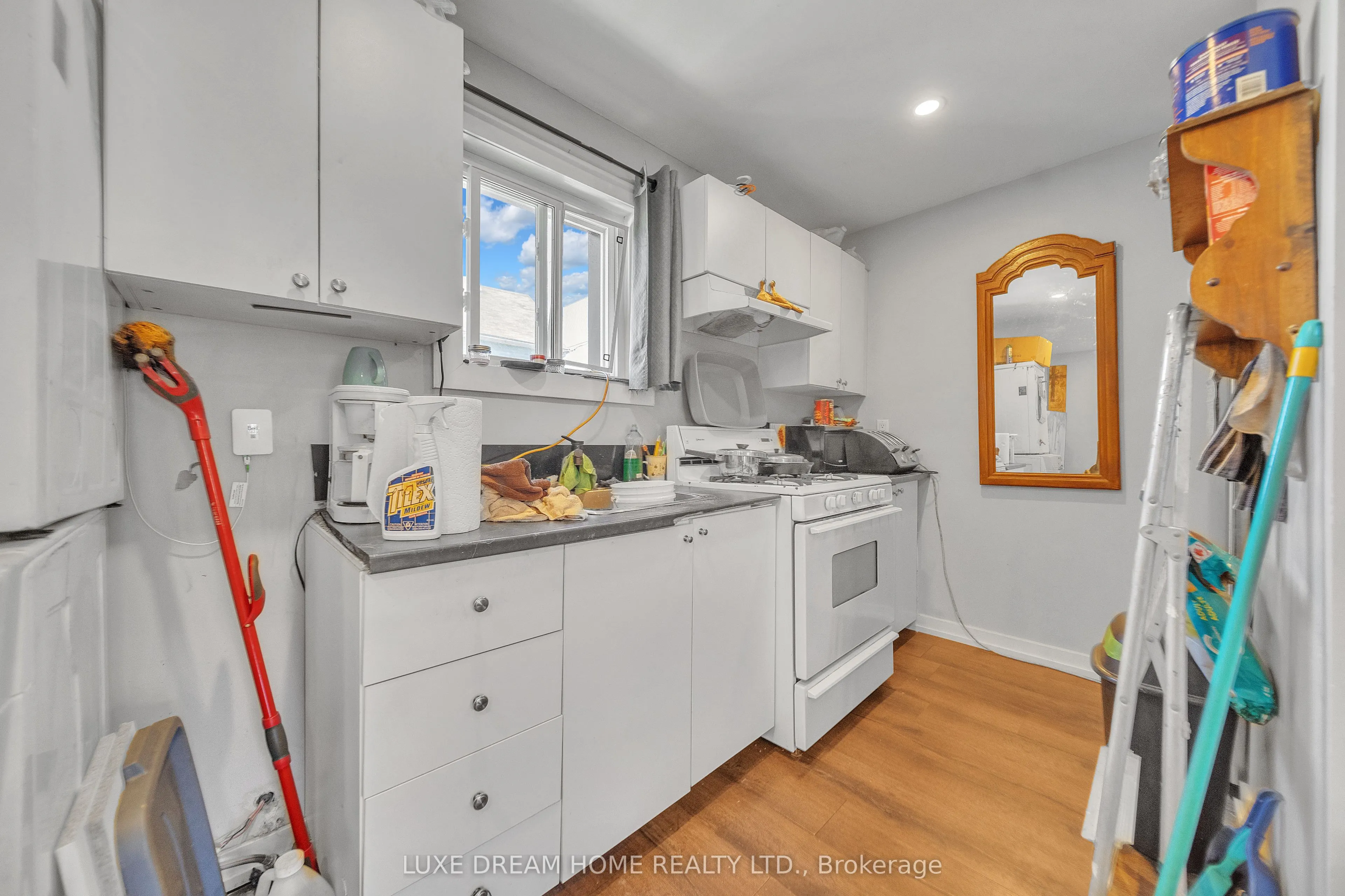 224 MITCHELL Street