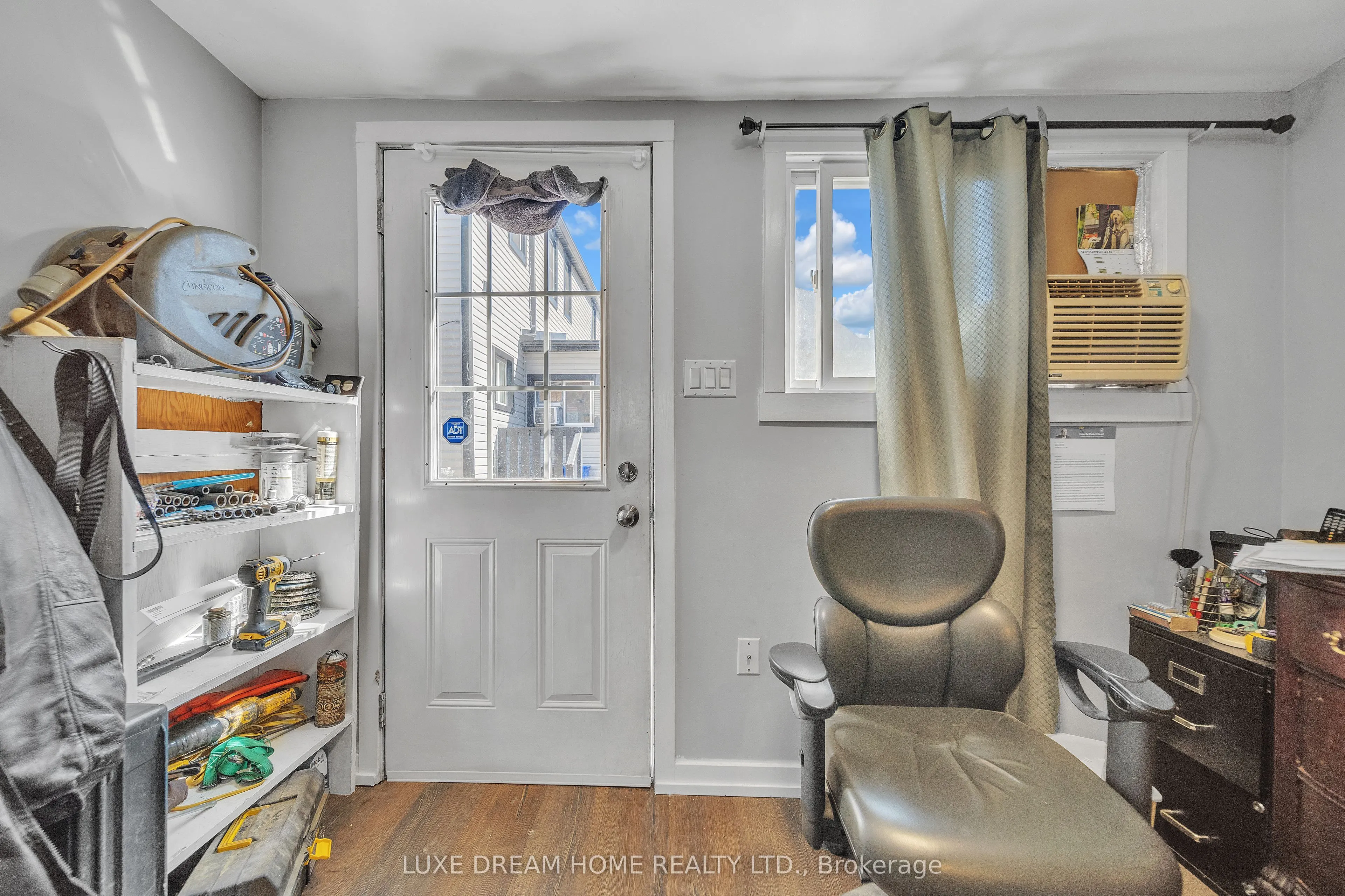 224 MITCHELL Street