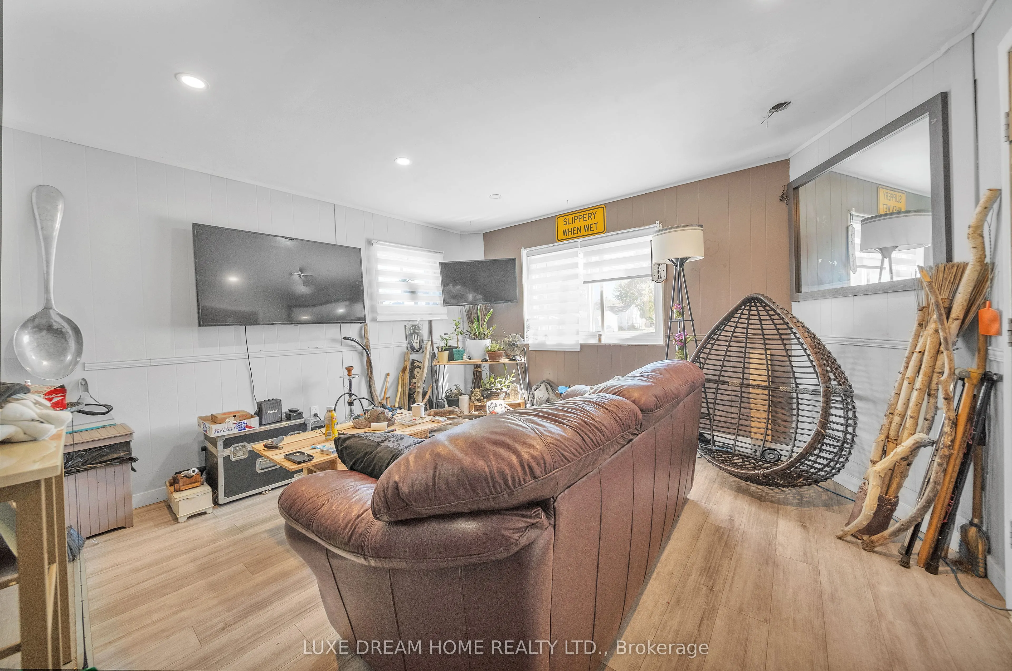 224 MITCHELL Street