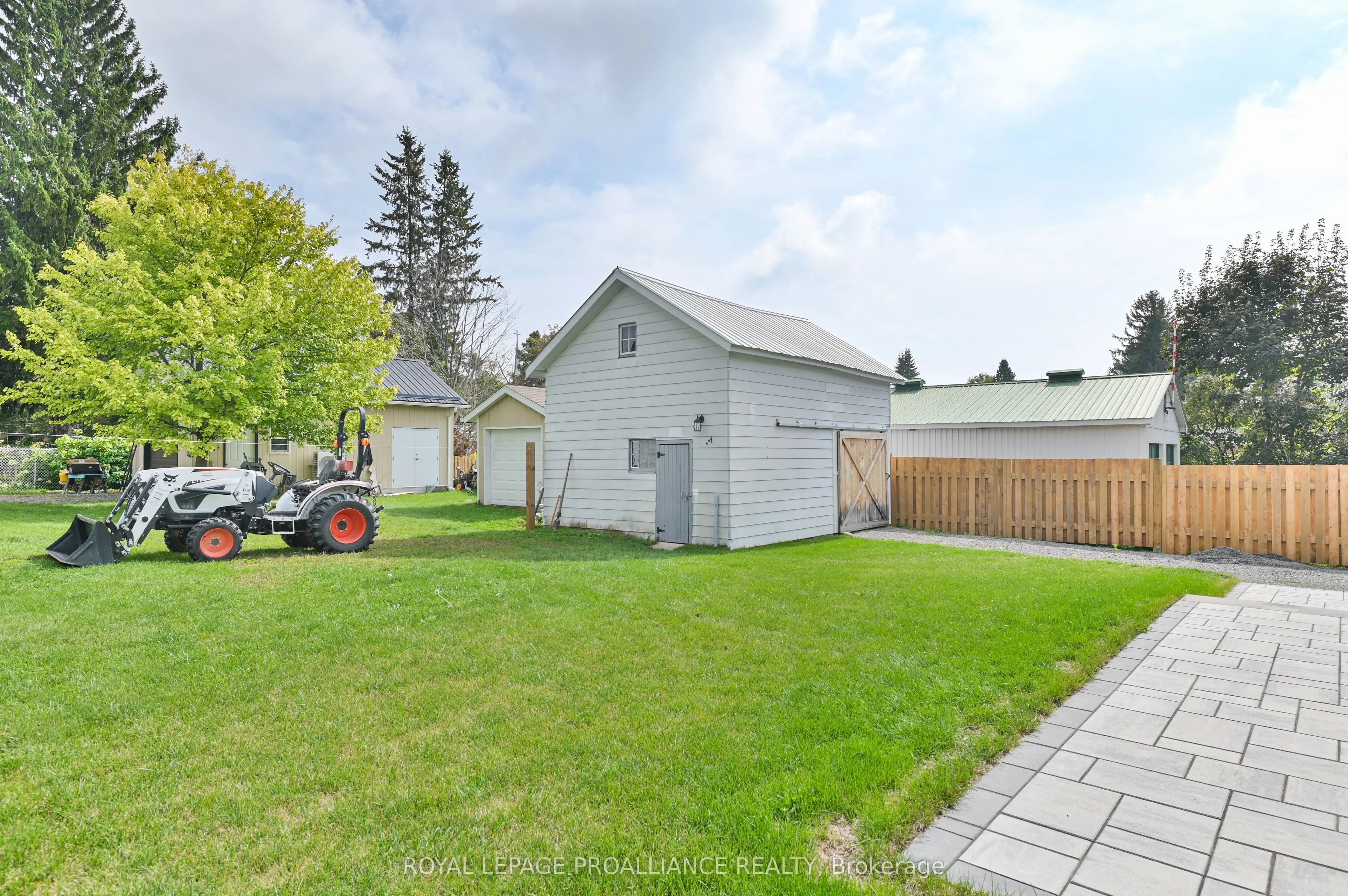 27 Maplewood Avenue