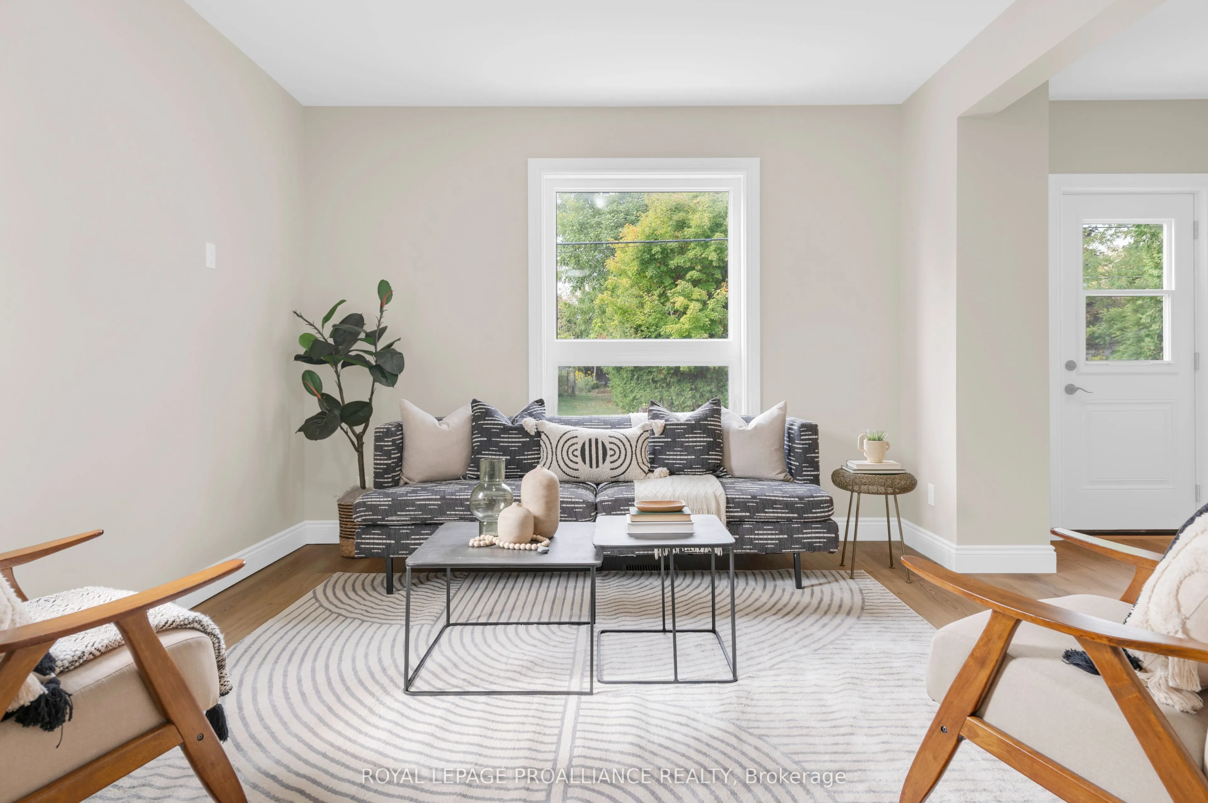27 Maplewood Avenue