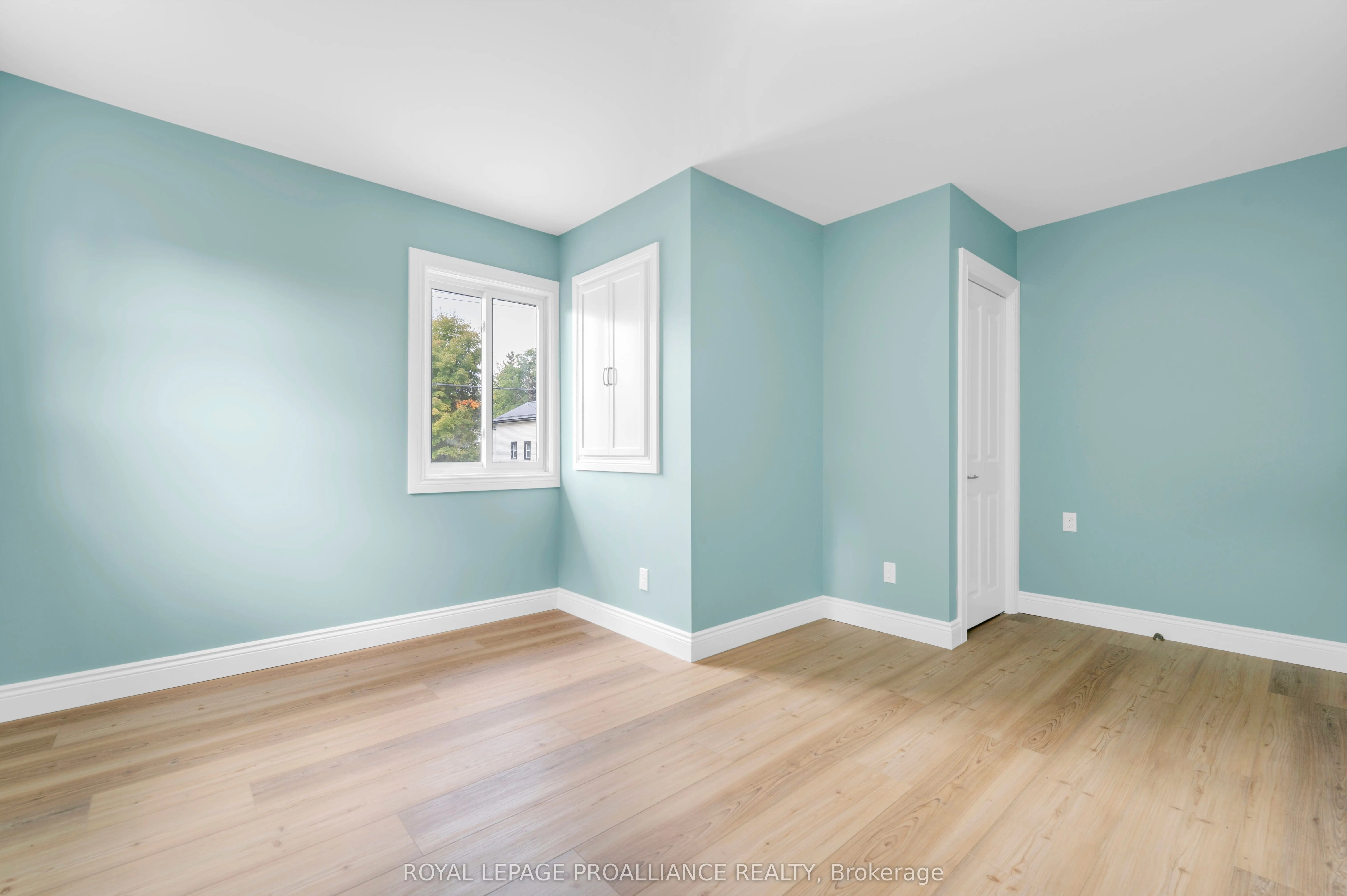 27 Maplewood Avenue