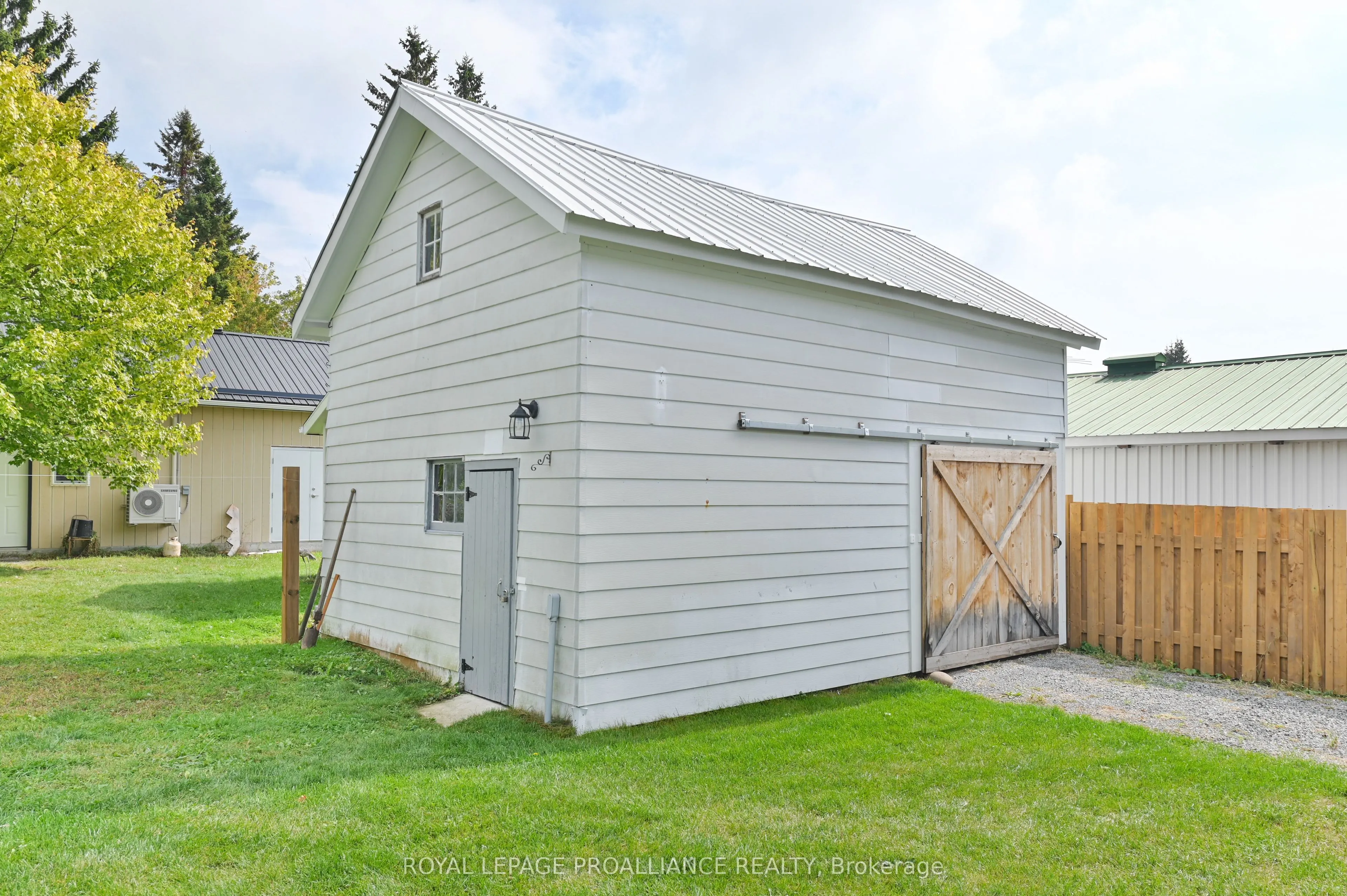 27 Maplewood Avenue