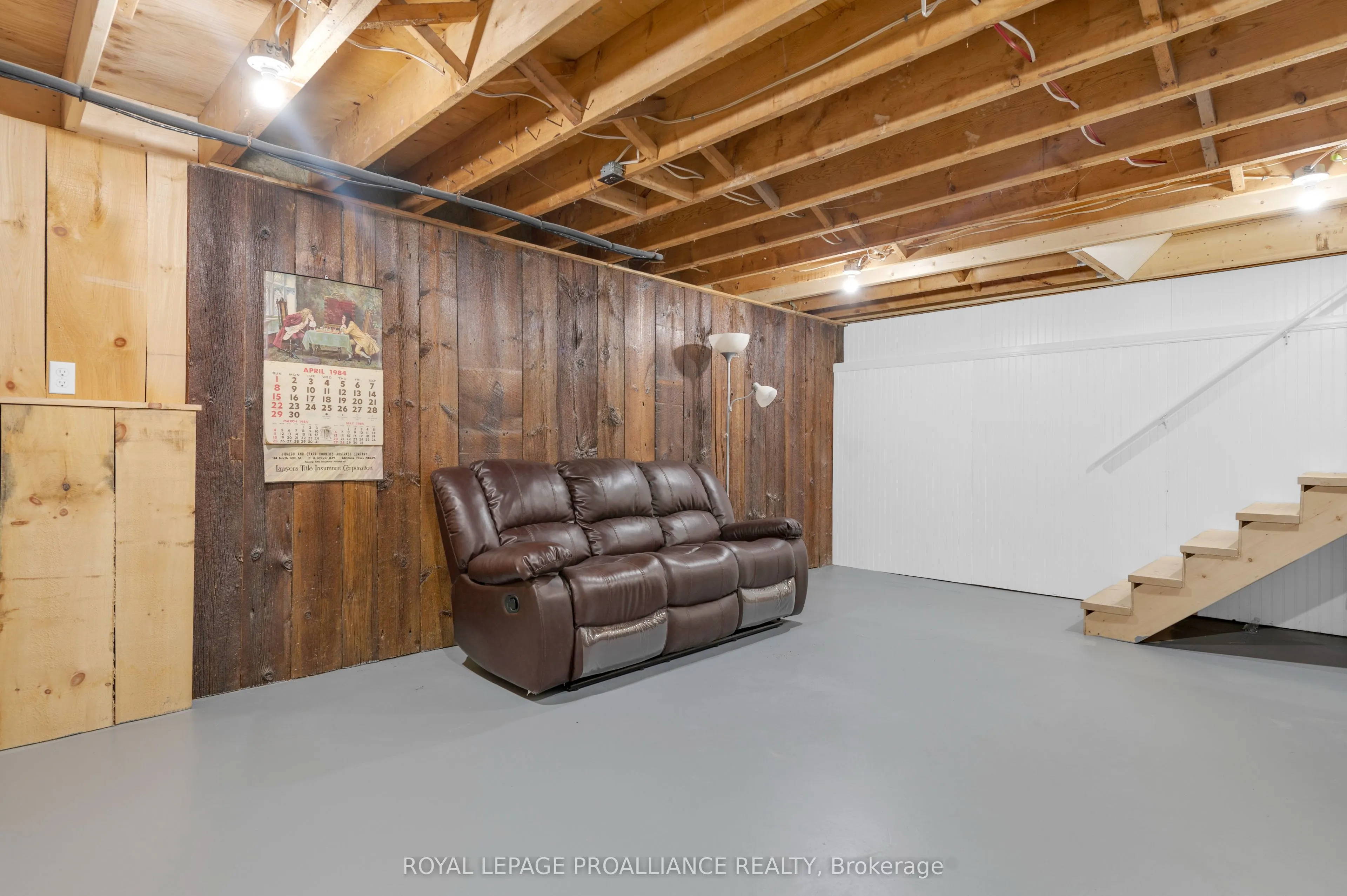 27 Maplewood Avenue