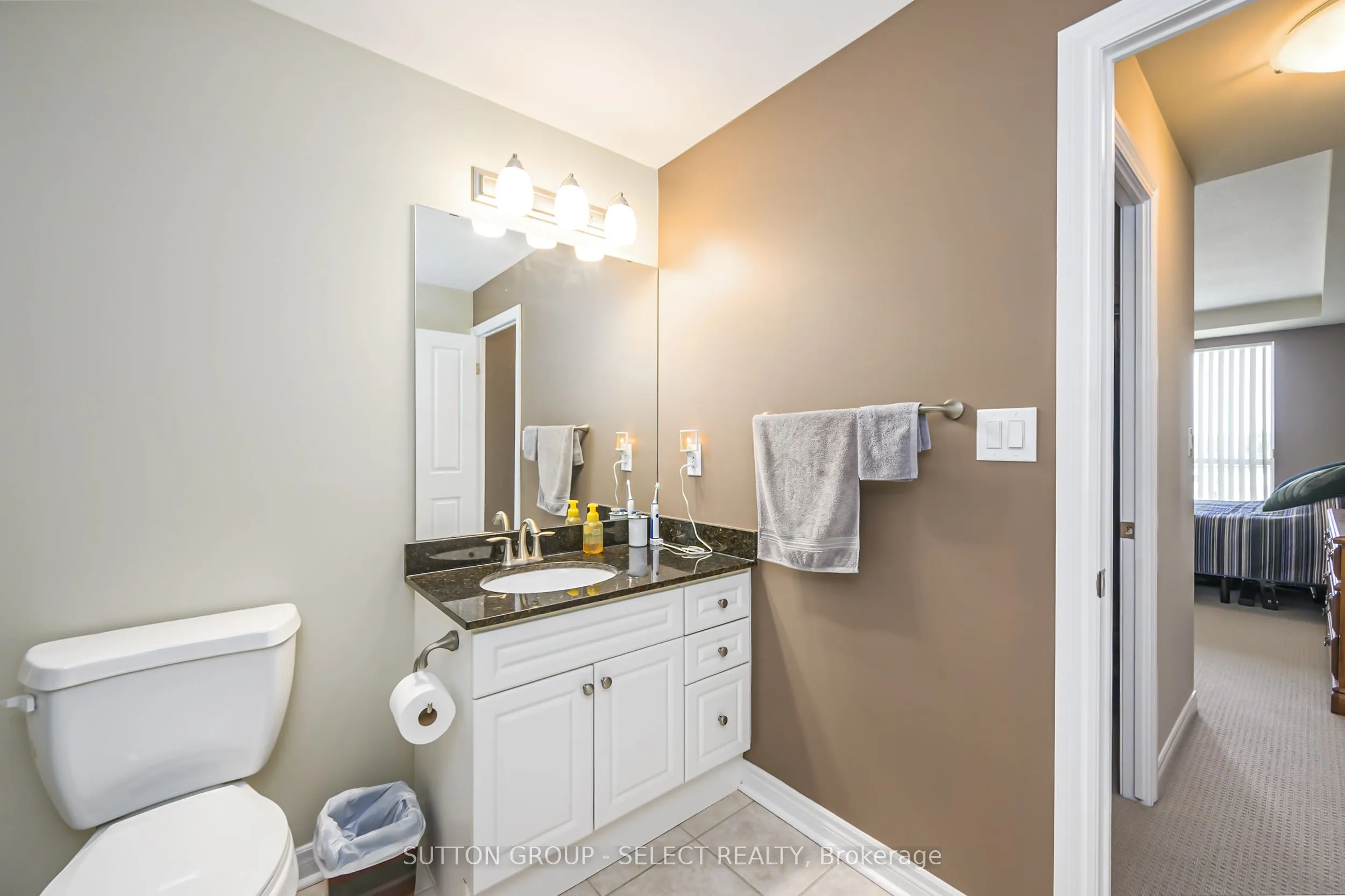 1030 CORONATION Drive, #606