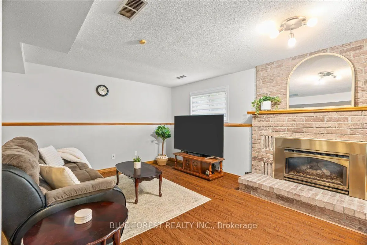 106 Conway Lane