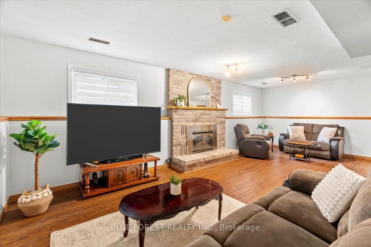 106 Conway Lane