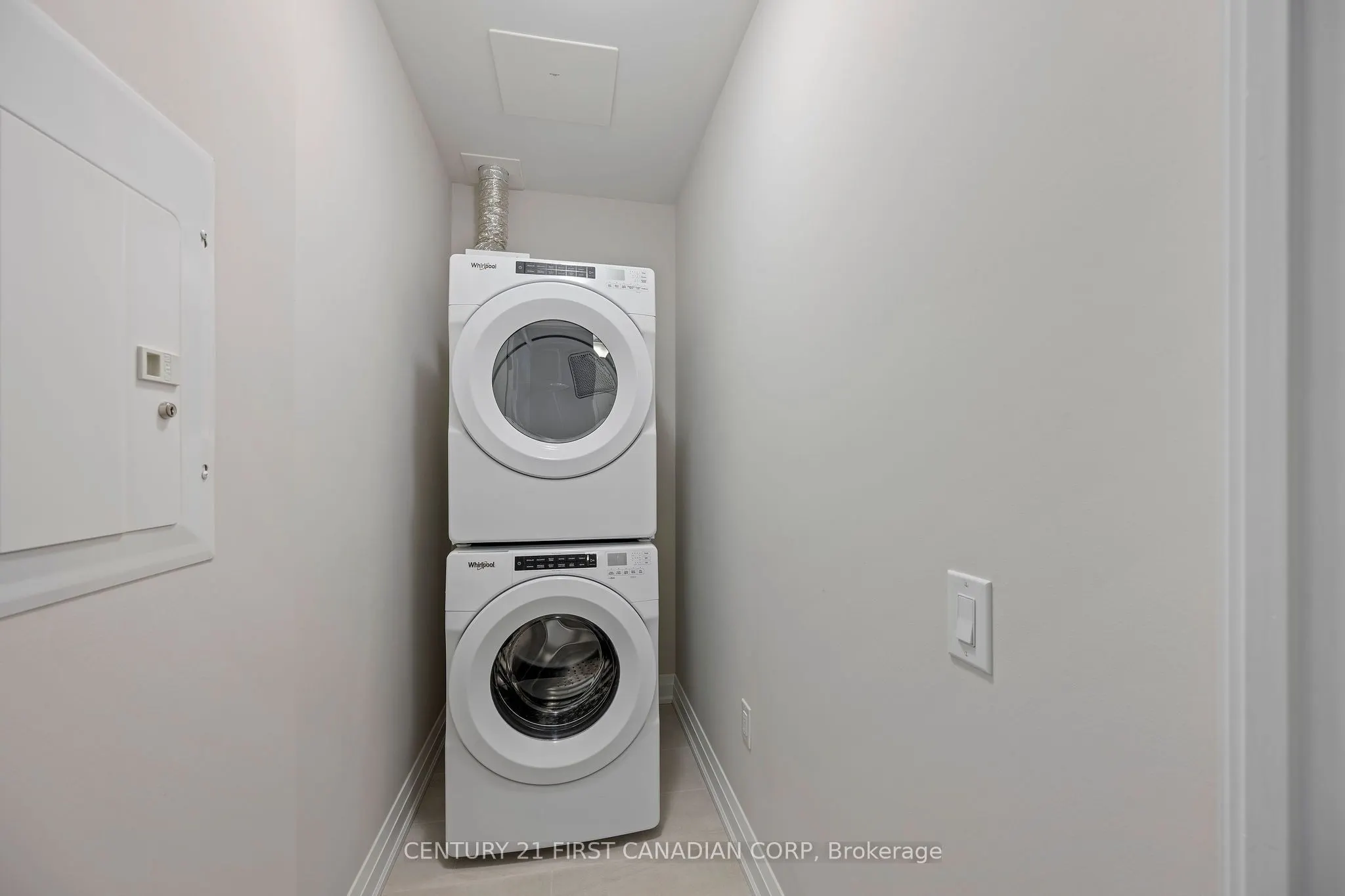4286 King Street, #703