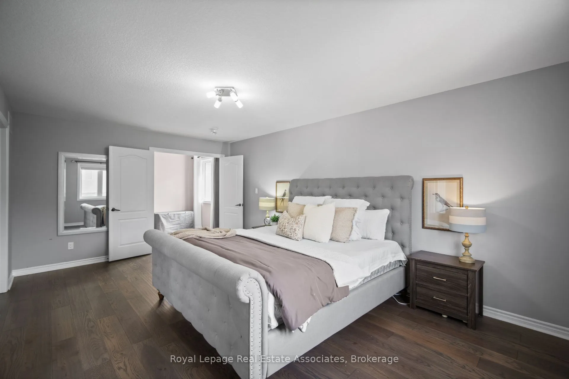 439 Moorlands Crescent